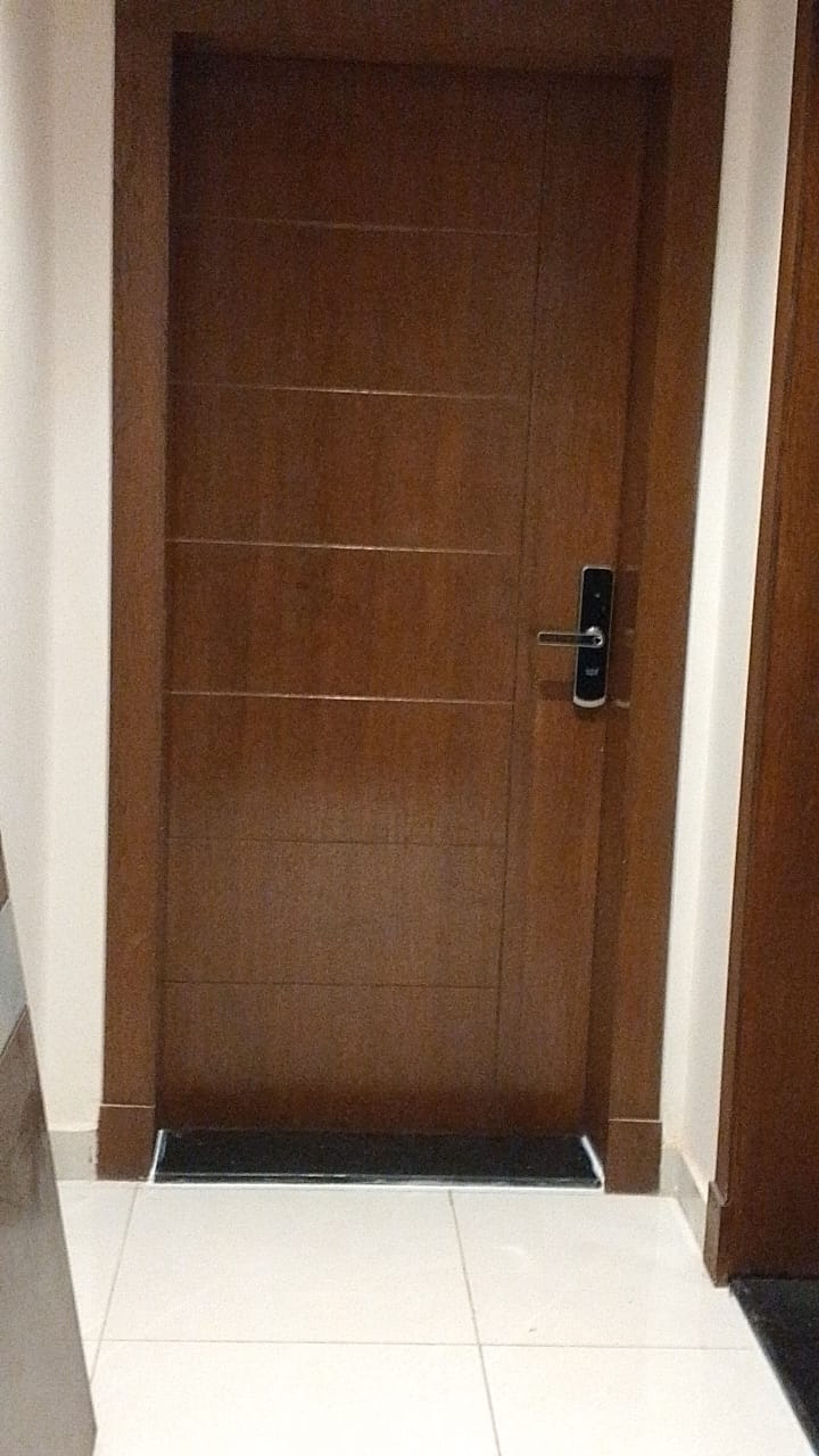 https://img.gathern.co/1400x0/1/f1otoGjvNIm1kwsbj5XatxLrBAm7wcmE.jpg