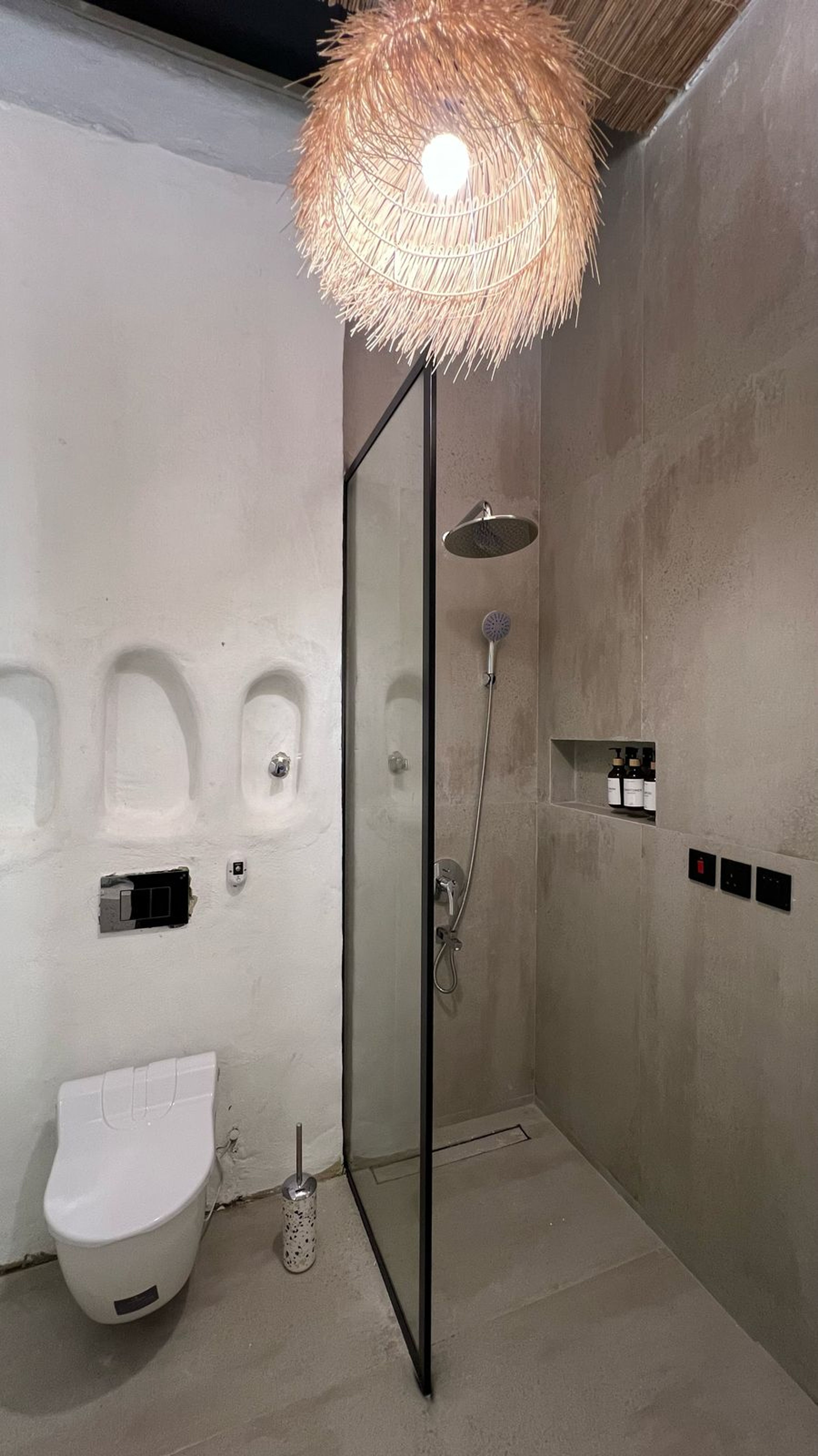 https://img.gathern.co/1400x0/1/f4mKZhbIjFG01NvwY-DBDOh_jGUxD6E7.jpg