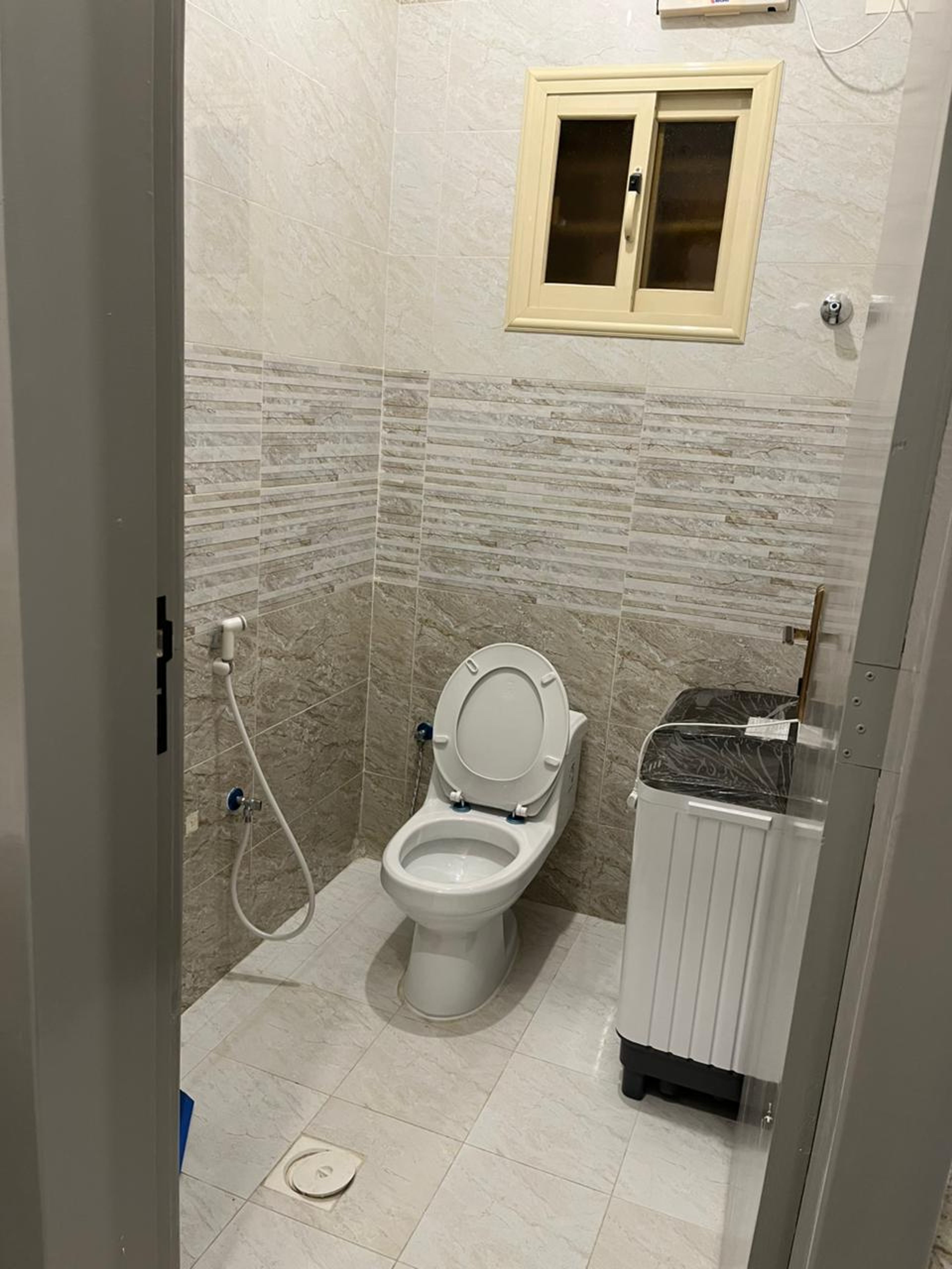 https://img.gathern.co/1400x0/1/f4zqS5noo660eQnqJTkFo6LyCVlqrGOm.jpg