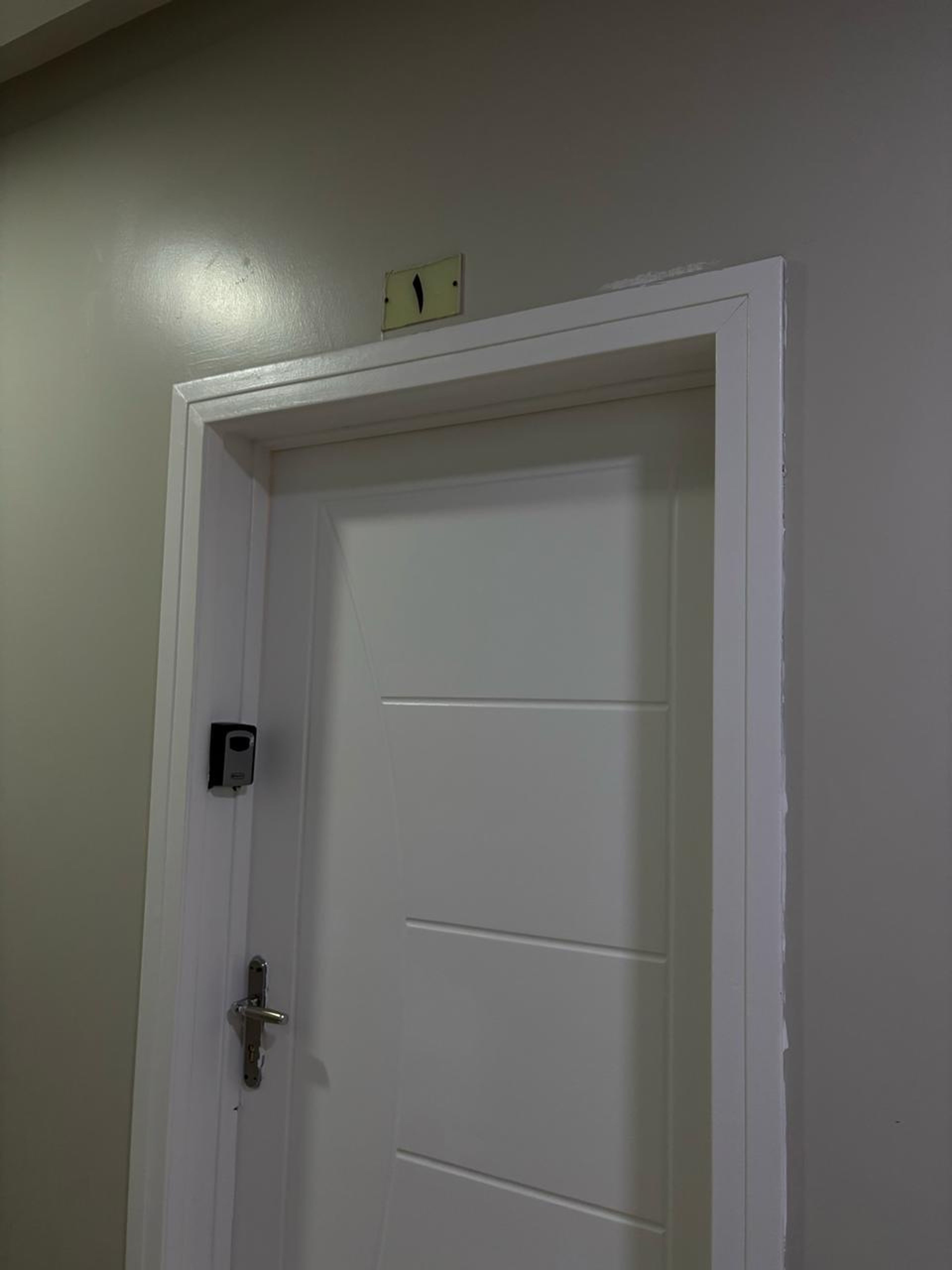 https://img.gathern.co/1400x0/1/fpFoqV7CoMGgqETa5FjI47phkvEE1kNp.jpeg