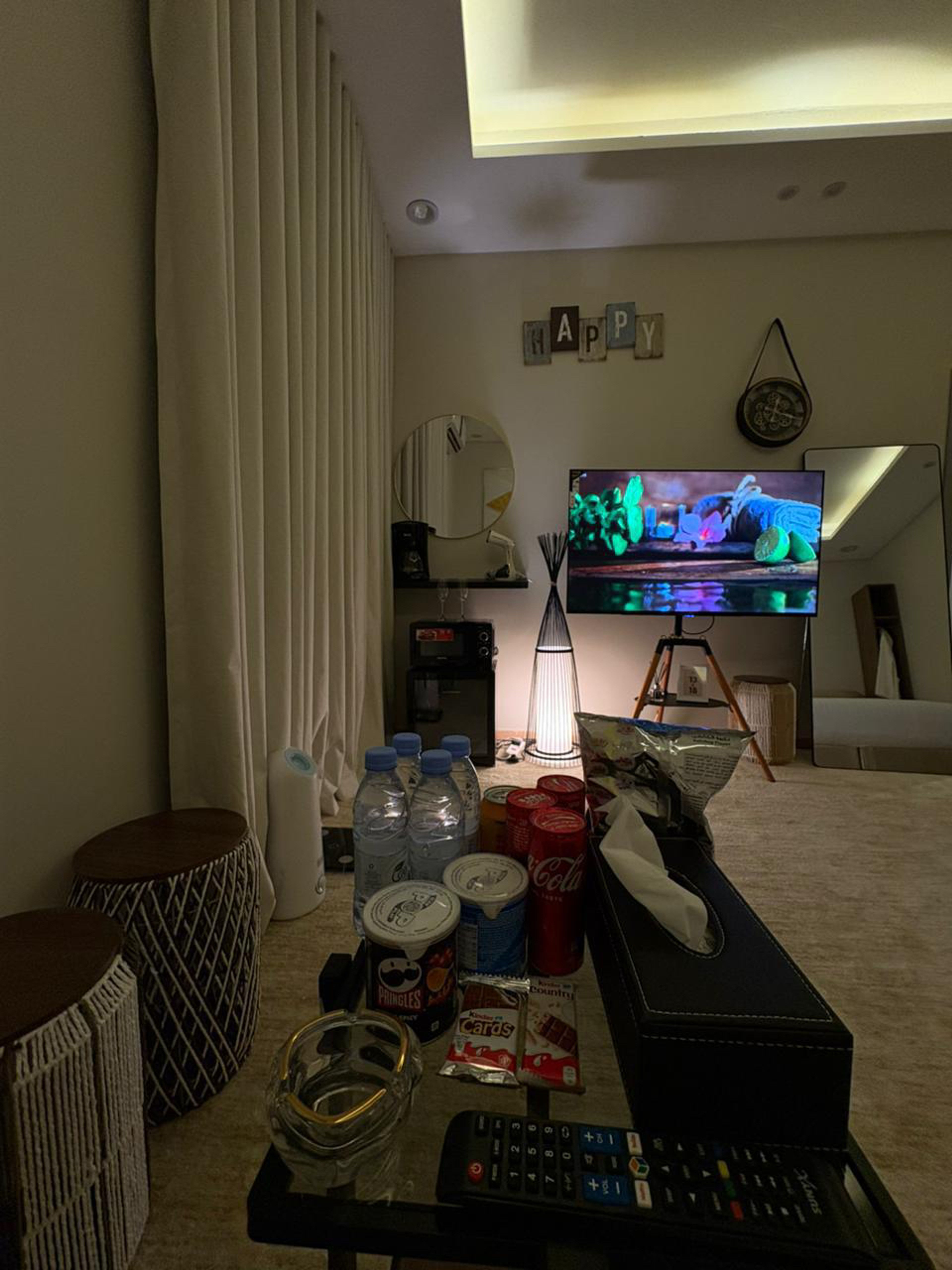 https://img.gathern.co/1400x0/1/gNGjC1qxOKtJSxk6jNIU8hvVs5Ia3Whu.jpg