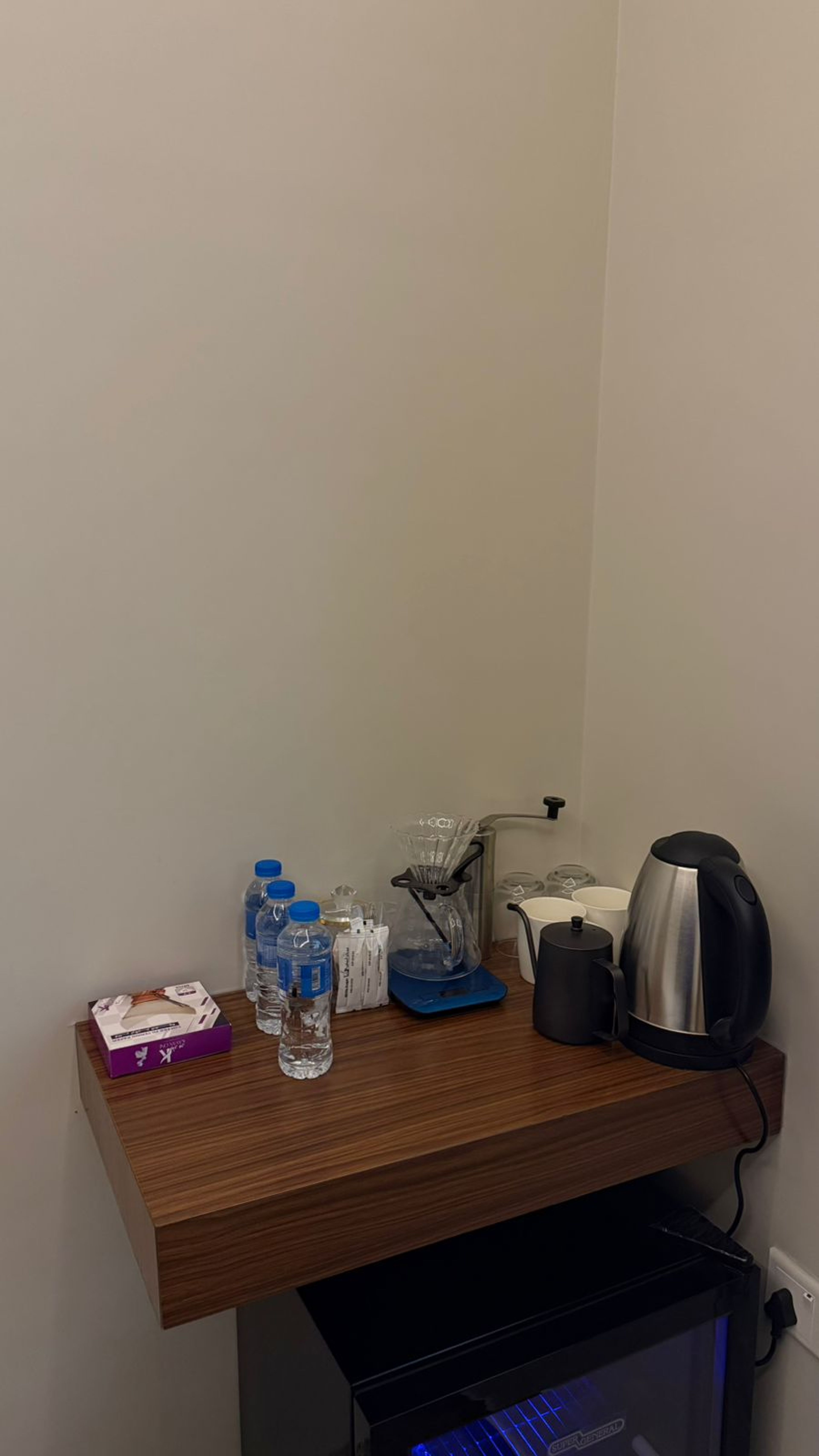 https://img.gathern.co/1400x0/1/gNQalkjCvNHE3rNFEOEwZl8SPmWgmzMG.jpg