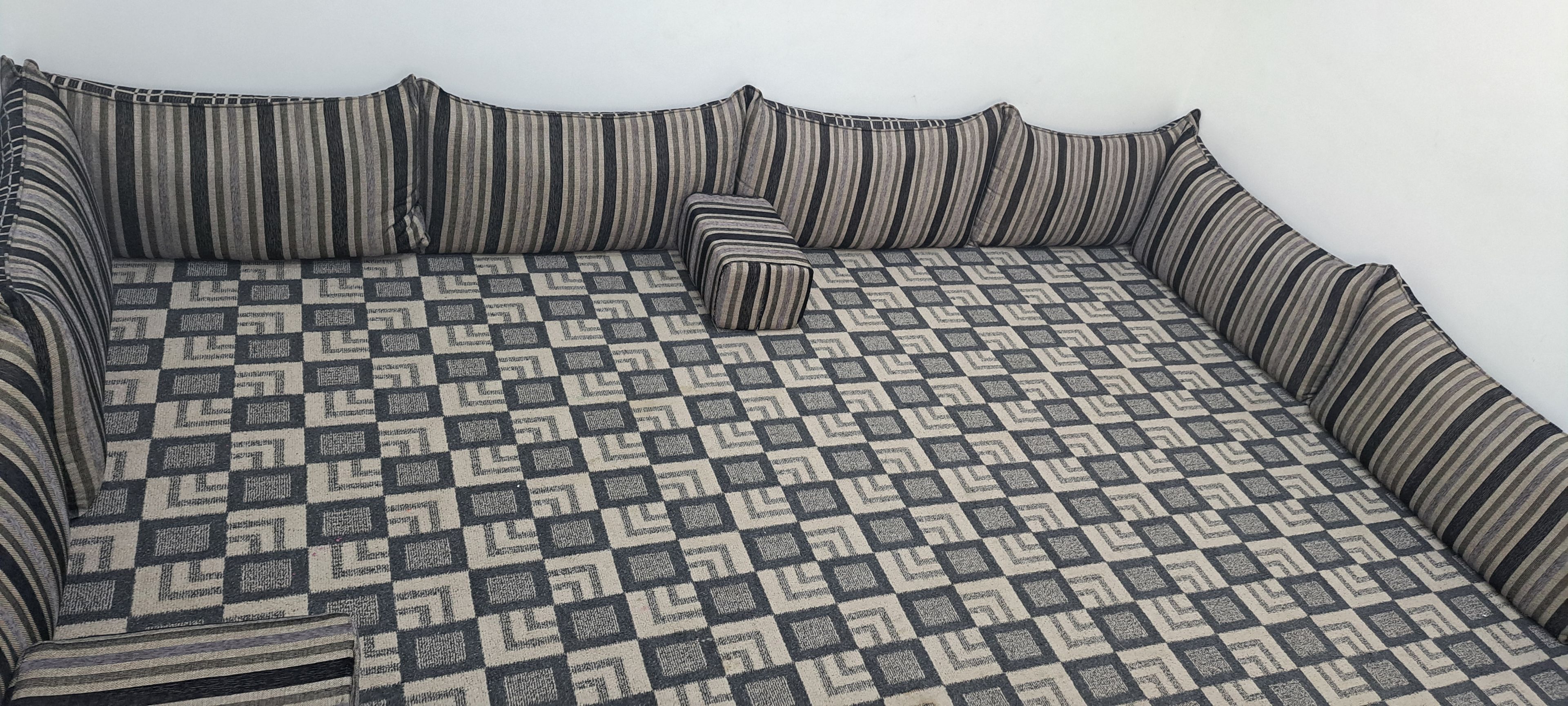 https://img.gathern.co/1400x0/1/gOY7J-IXuUrLFt4qMpBxU1uBhQ4C7JQV.jpg