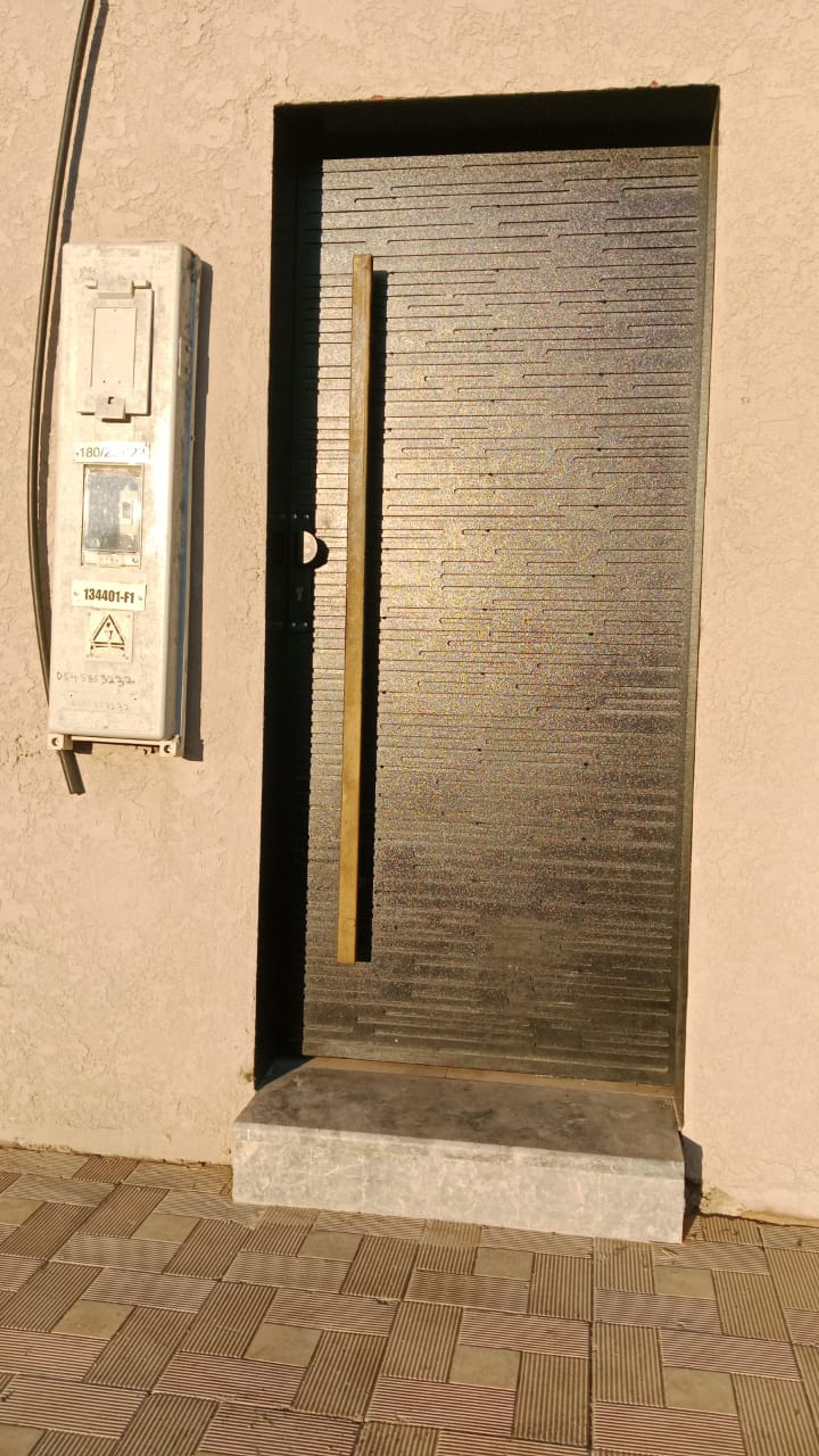 https://img.gathern.co/1400x0/1/gVpGCUQJCyKsKK3uQMrHqpF_djVe-36v.jpg