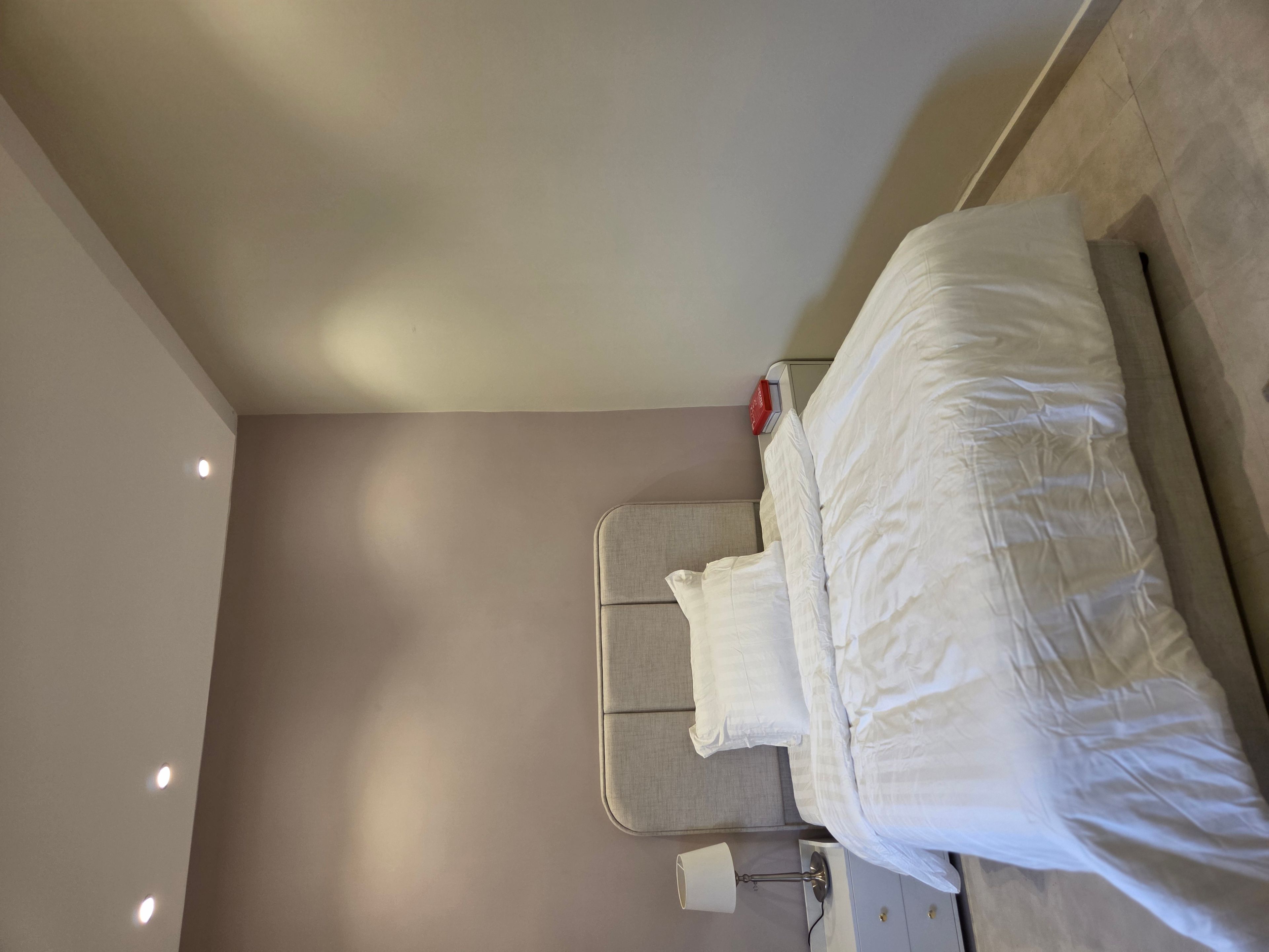 https://img.gathern.co/1024x0/1/gm28_zRlkuiAXYWsdQrWiZG2WEHXH4bM.jpg