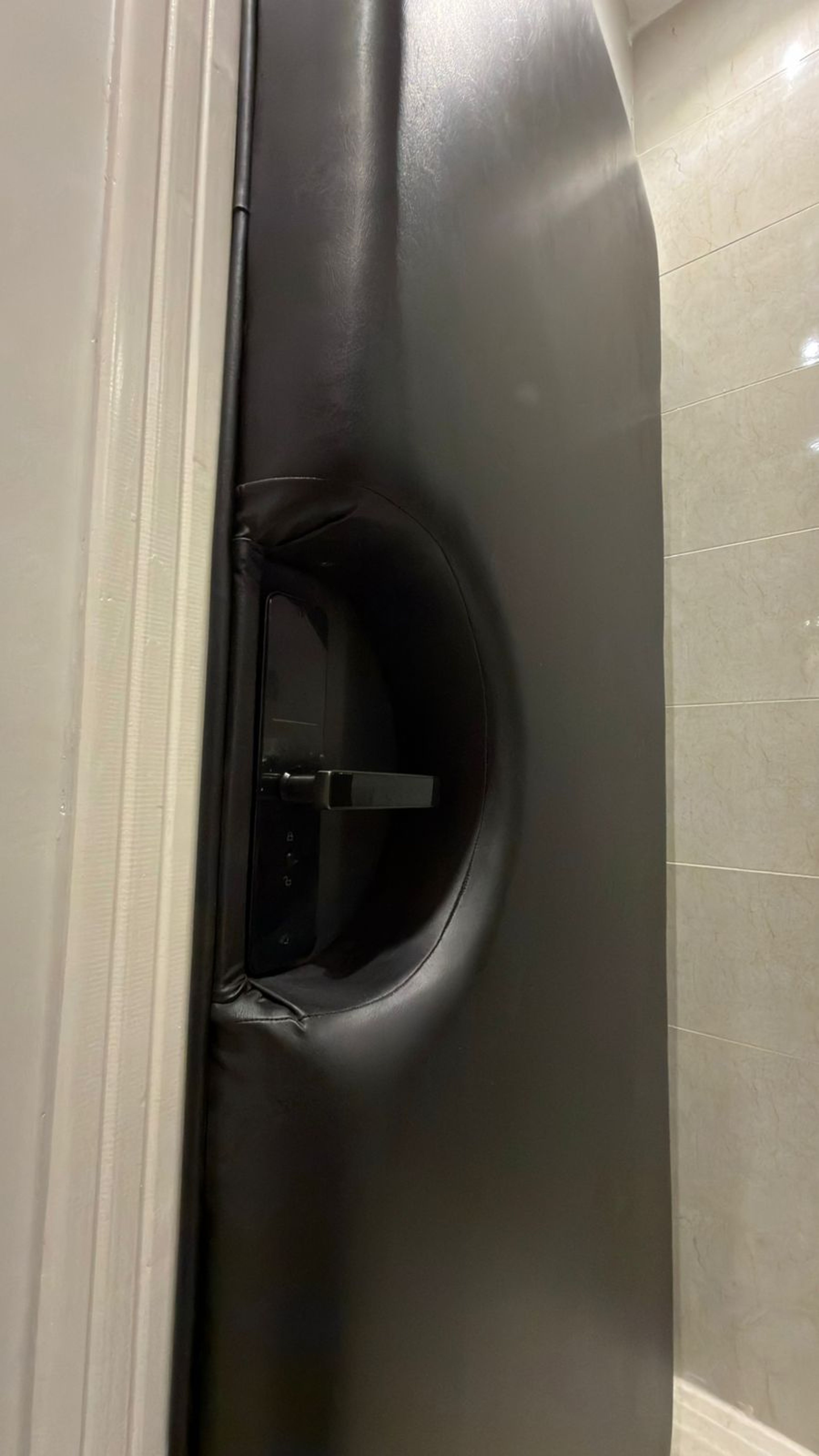 https://img.gathern.co/1400x0/1/gydl0CFvIW6VCvjrLUFS4G4J37CEgX1S.jpeg