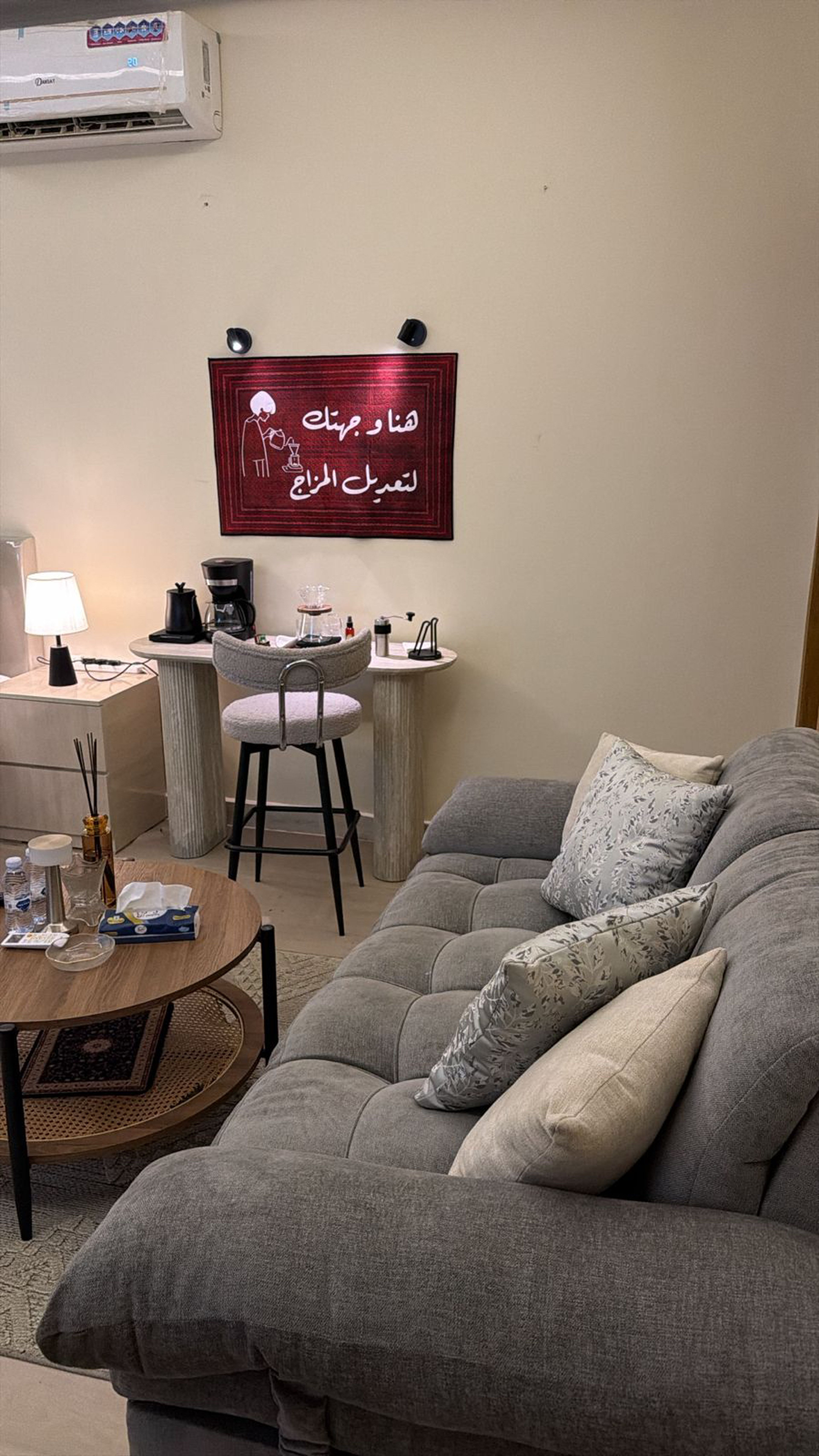 https://img.gathern.co/1400x0/1/hFEvFPoEaR5FYIkUyZAF-ALkEsU_2w_T.jpg