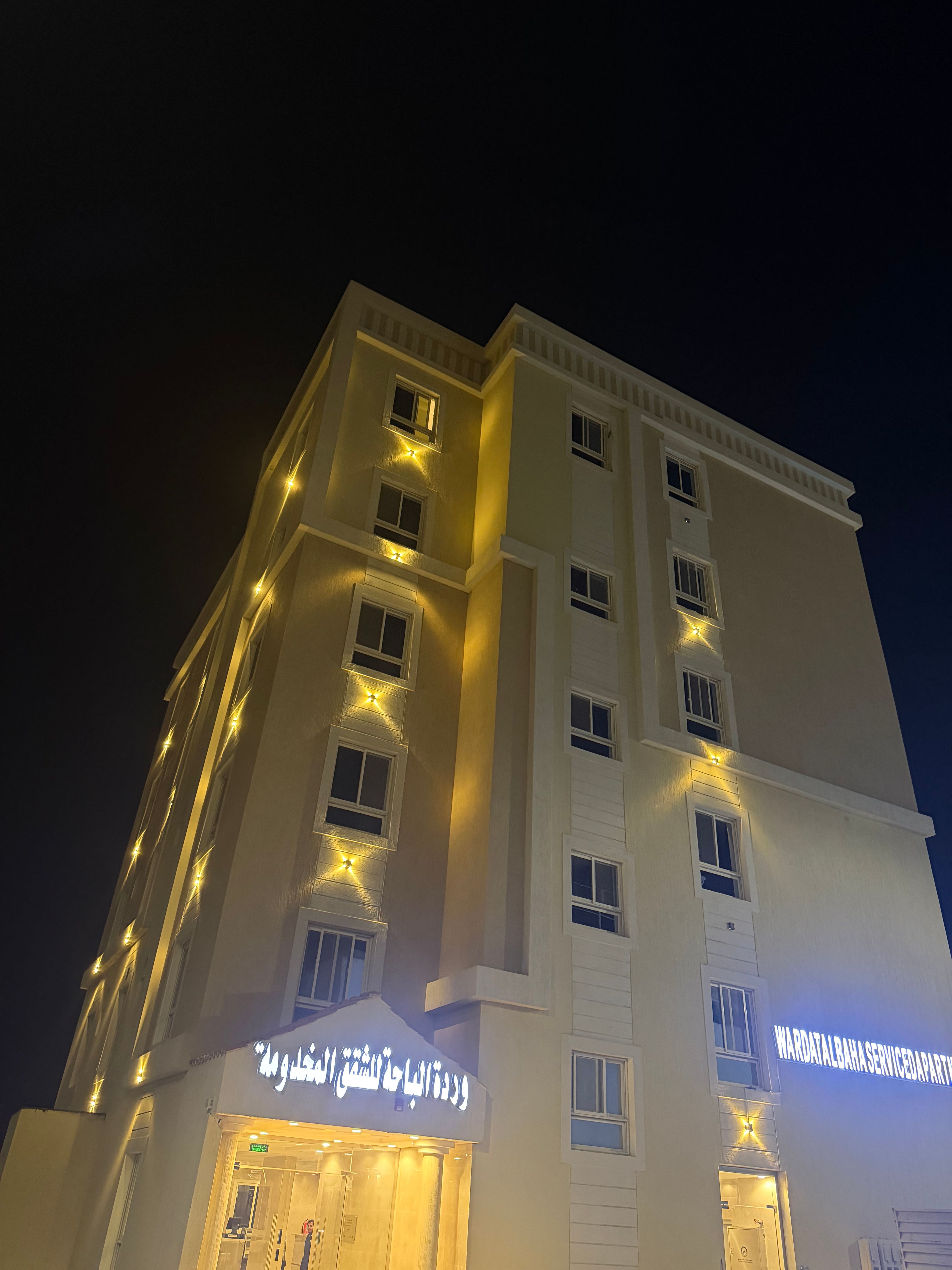 https://img.gathern.co/1400x0/1/hVpviH07t4epavUwguZudIMlWya_X6yq.jpg