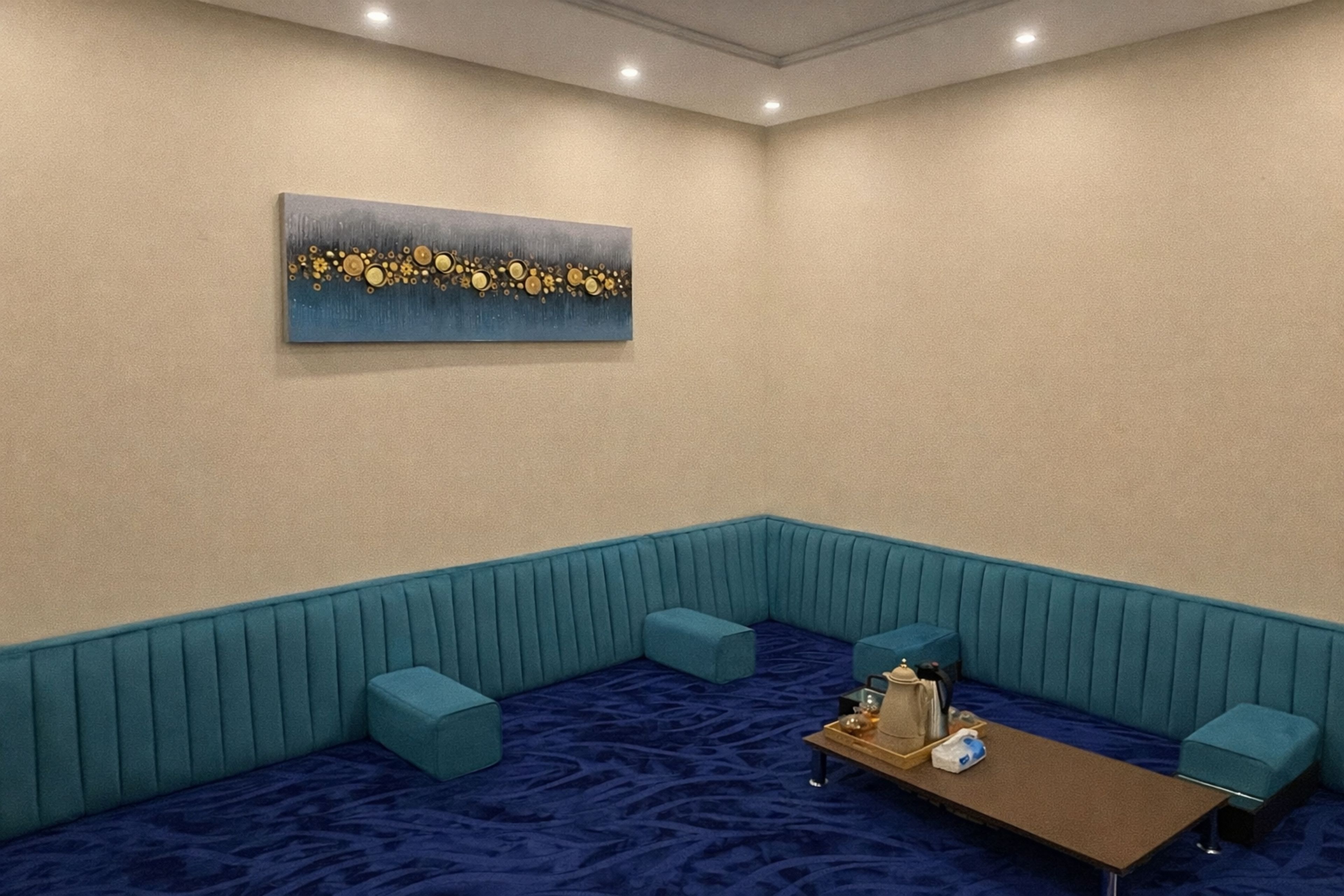 https://img.gathern.co/1400x0/1/hZaqLO6_lSvZ3S1Oh3jljXVKG5OTubTV.jpg