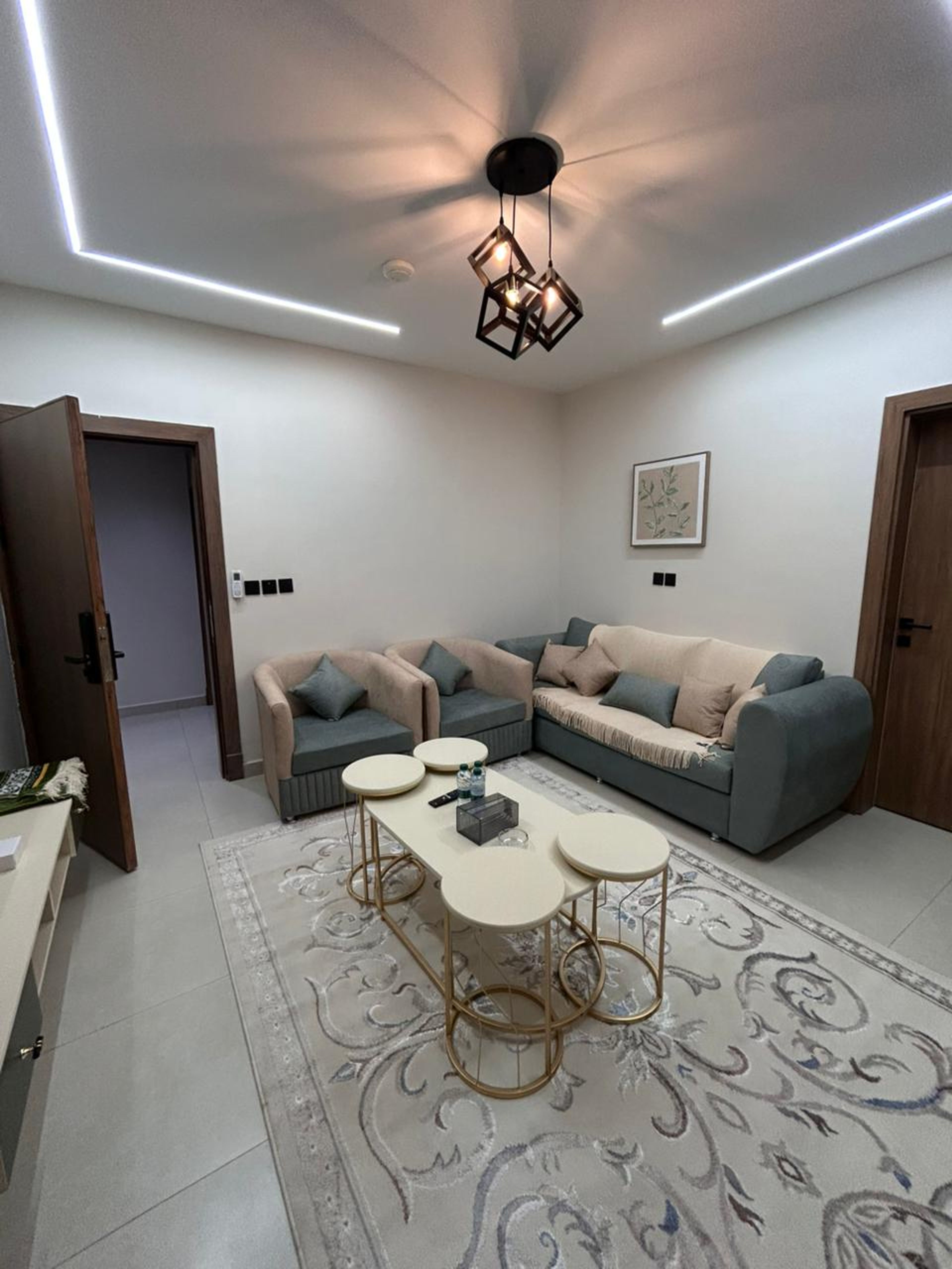 https://img.gathern.co/1024x0/1/j9_1bIA_kAPpvSWiDf3TRgXb-ZPiJDGl.jpg
