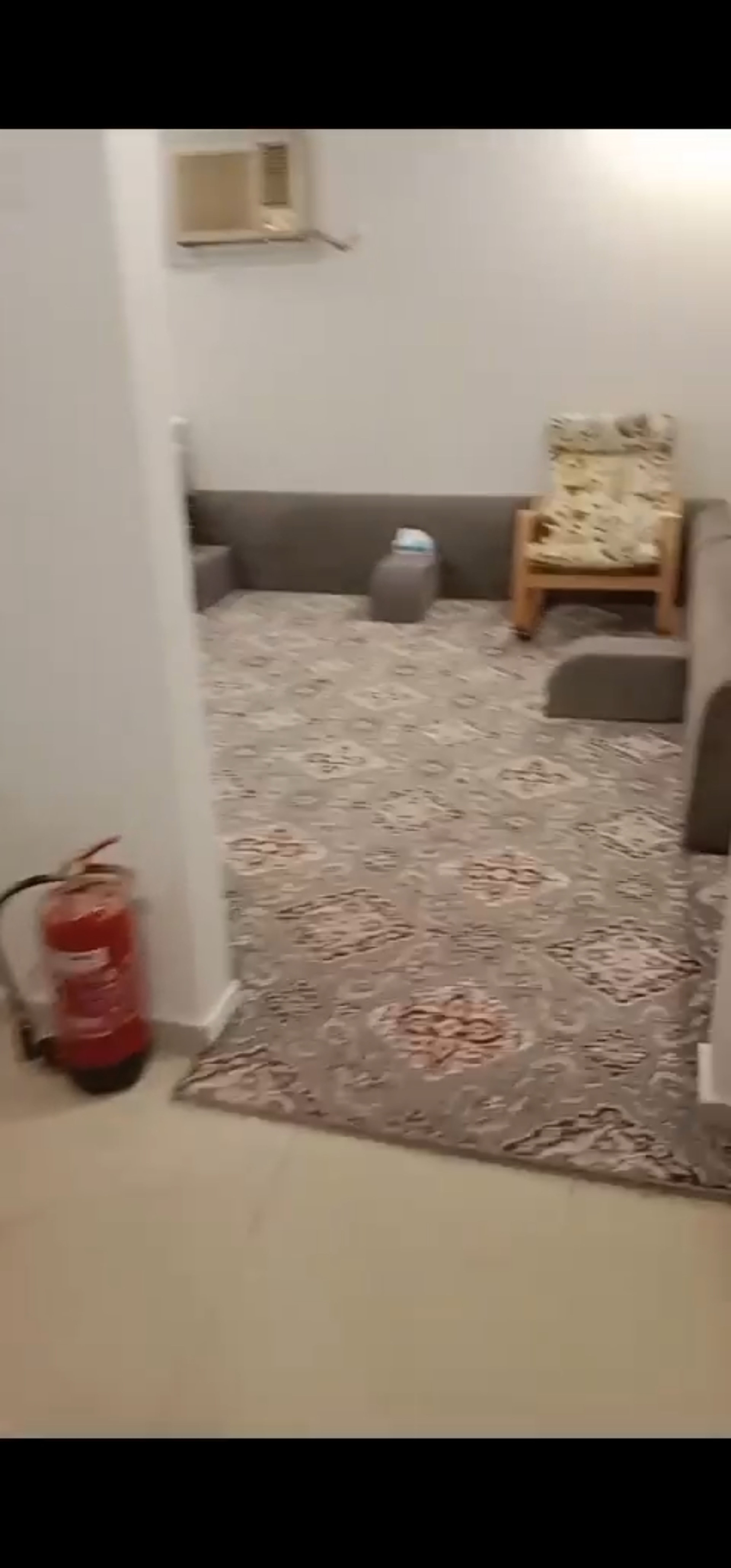 https://img.gathern.co/1400x0/1/jADIk_RMn6OttFknSGdQ_mh_JNUqzo9Q.jpg
