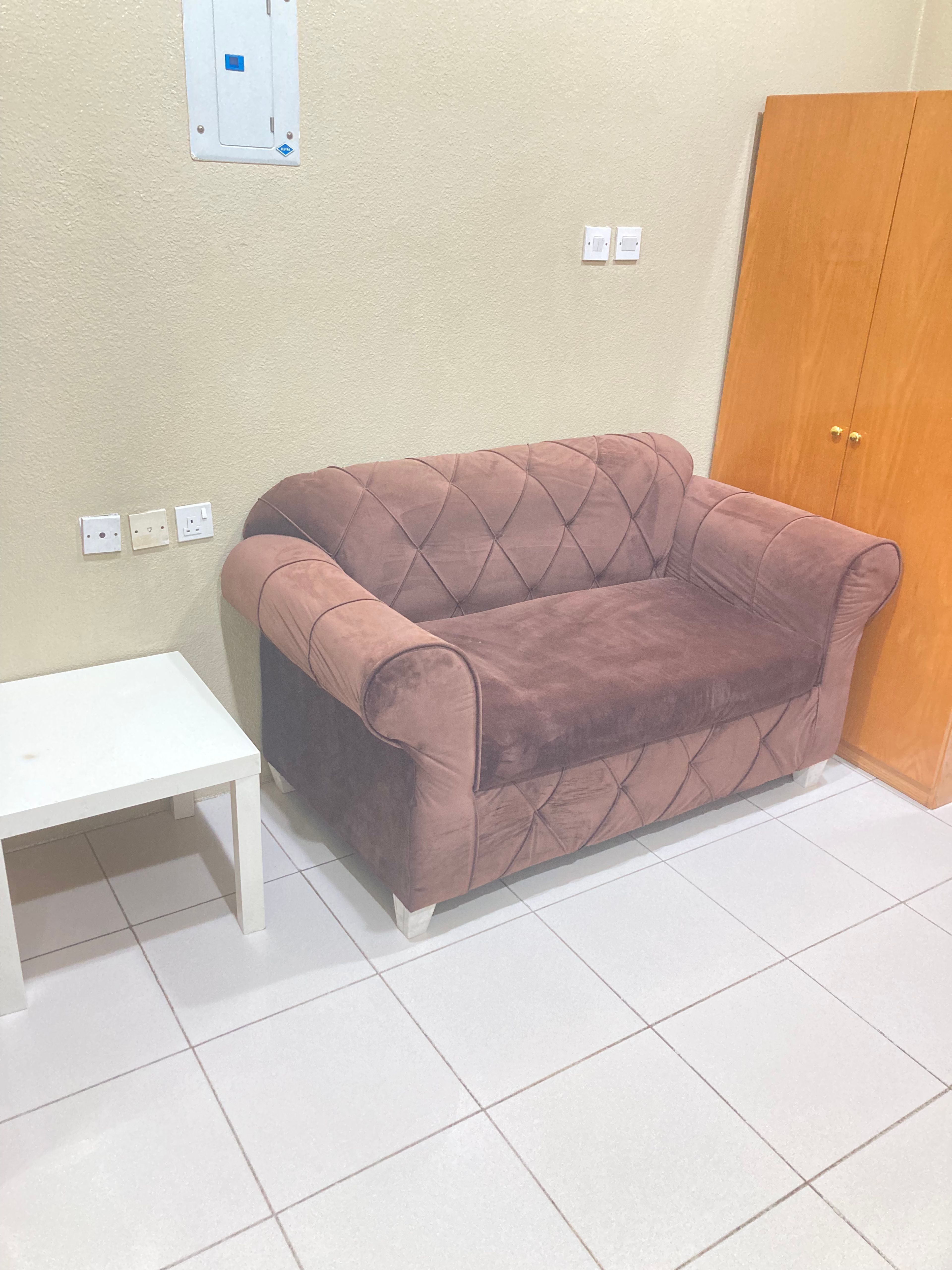 https://img.gathern.co/1024x0/1/jOT8g6RxHzSAS2VKCRCUHEX0HecoI3F6.jpg