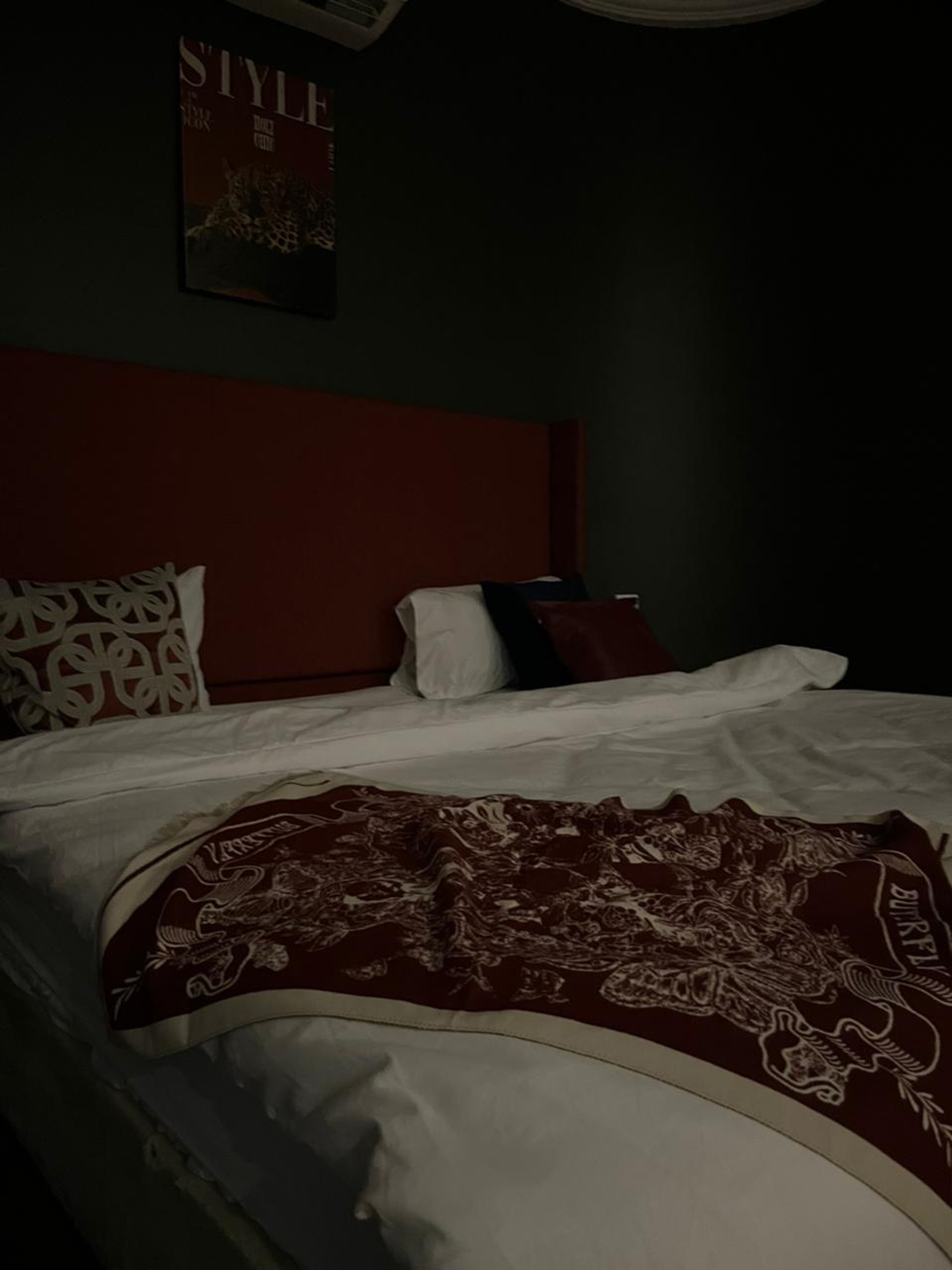 https://img.gathern.co/1024x0/1/jPpaOp2QM9stLpMXiWJHKhOLNnR1zshU.jpg