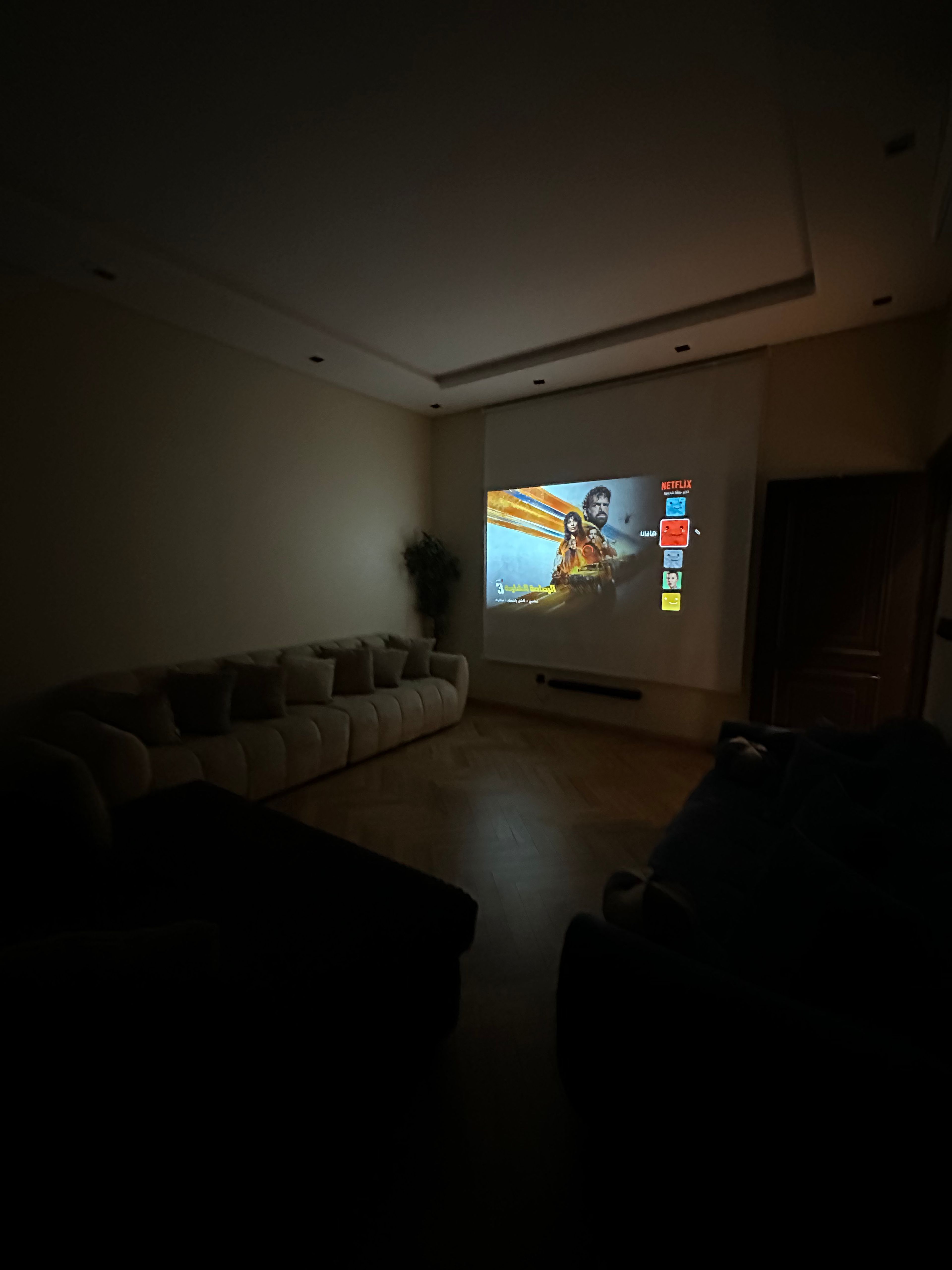 https://img.gathern.co/1024x0/1/jWbY-sgl3ZBz8G9KThnrDjpOE8YPalQE.jpg
