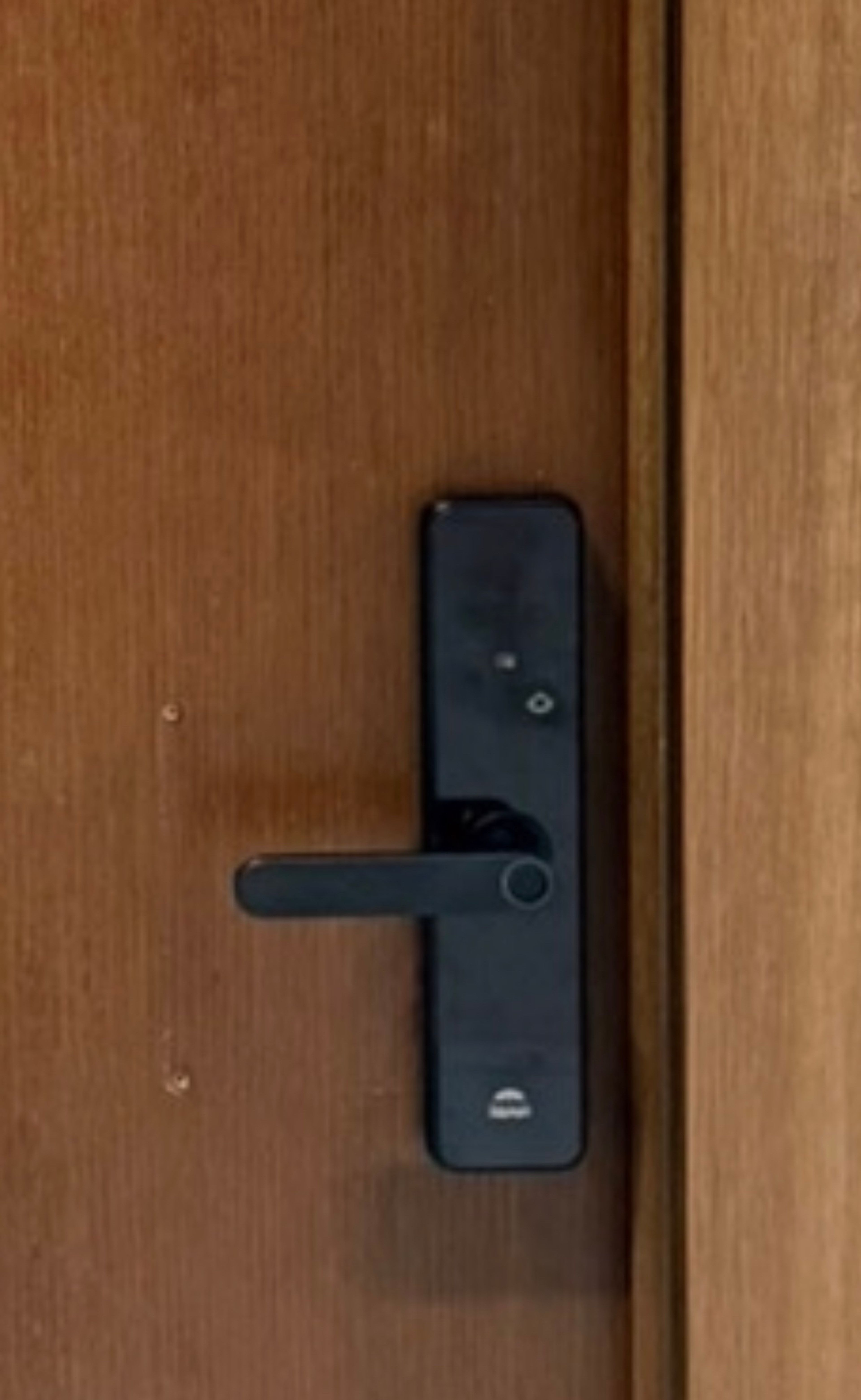 https://img.gathern.co/1024x0/1/jYaQYib5hns7SZcYHzZeW6IEwJBjtp9L.jpg