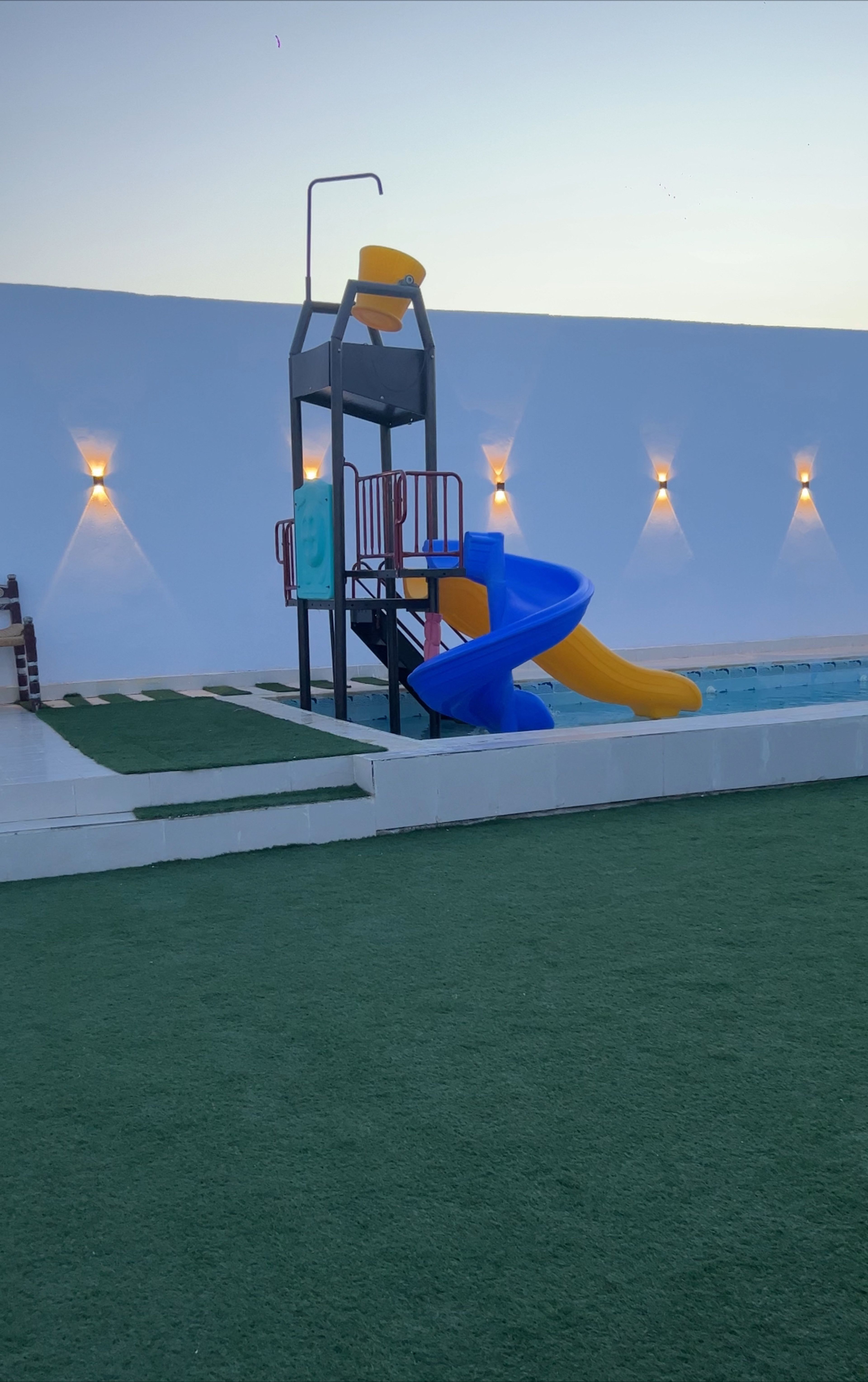 https://img.gathern.co/1400x0/1/k2fARlUL2pnqOegSVf9VgVofv-iKLheu.jpg