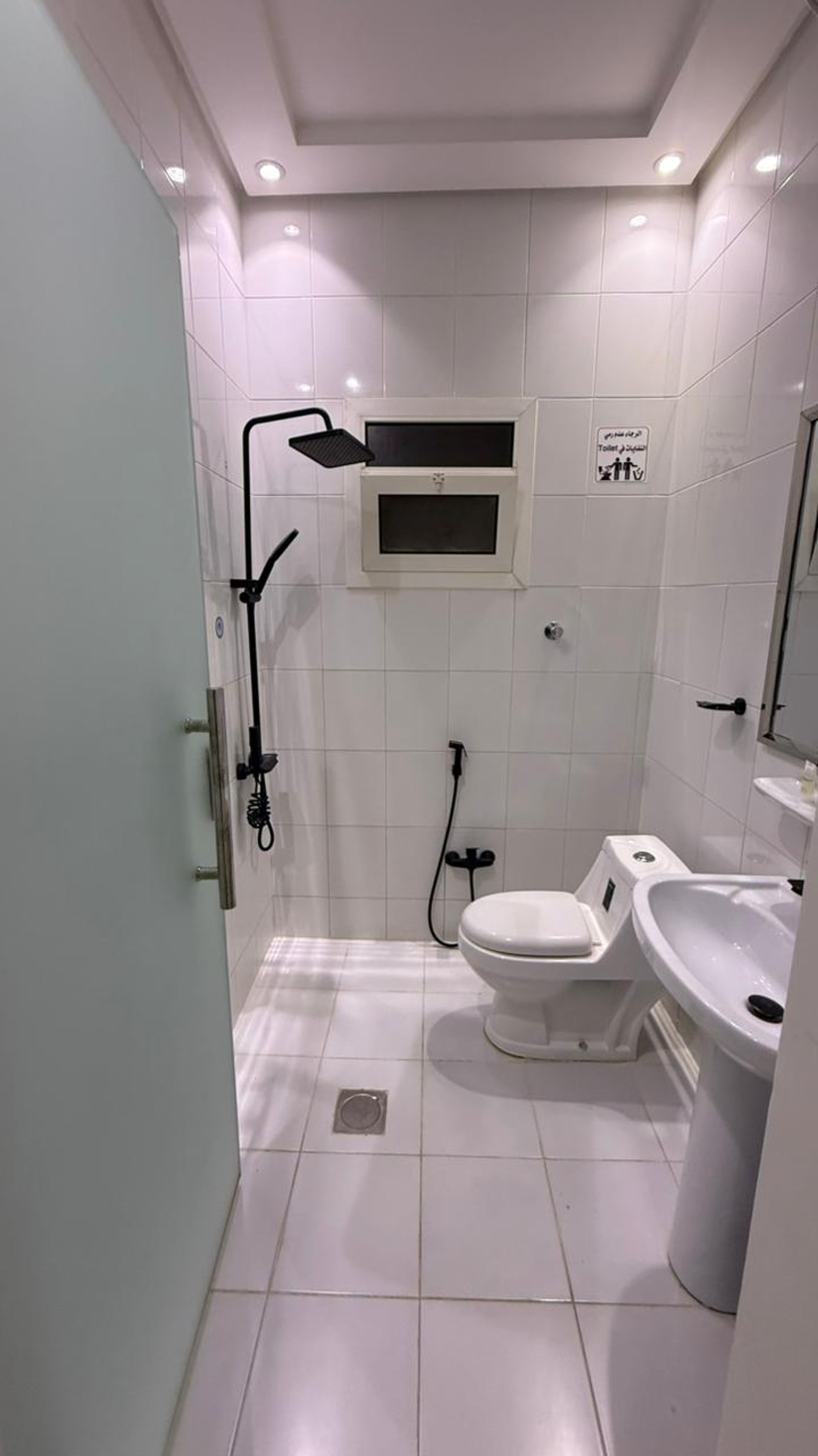https://img.gathern.co/1400x0/1/kQFxFGWMm8wz_6SKfd5m7xNBvrVOifVi.jpeg