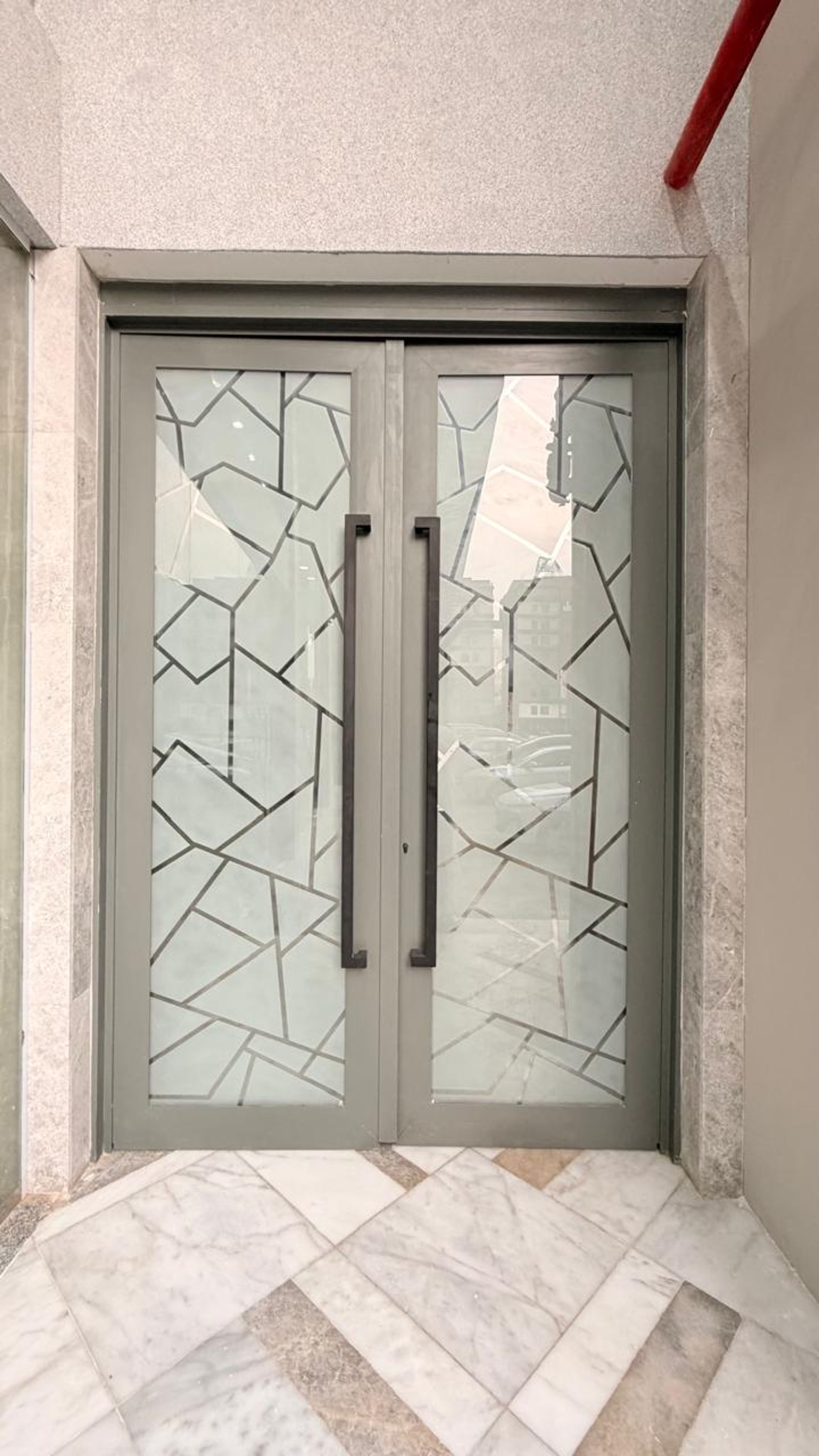 https://img.gathern.co/1400x0/1/kZf960QpVCnCk8tcJglcYhmu1hd2T6mA.jpeg