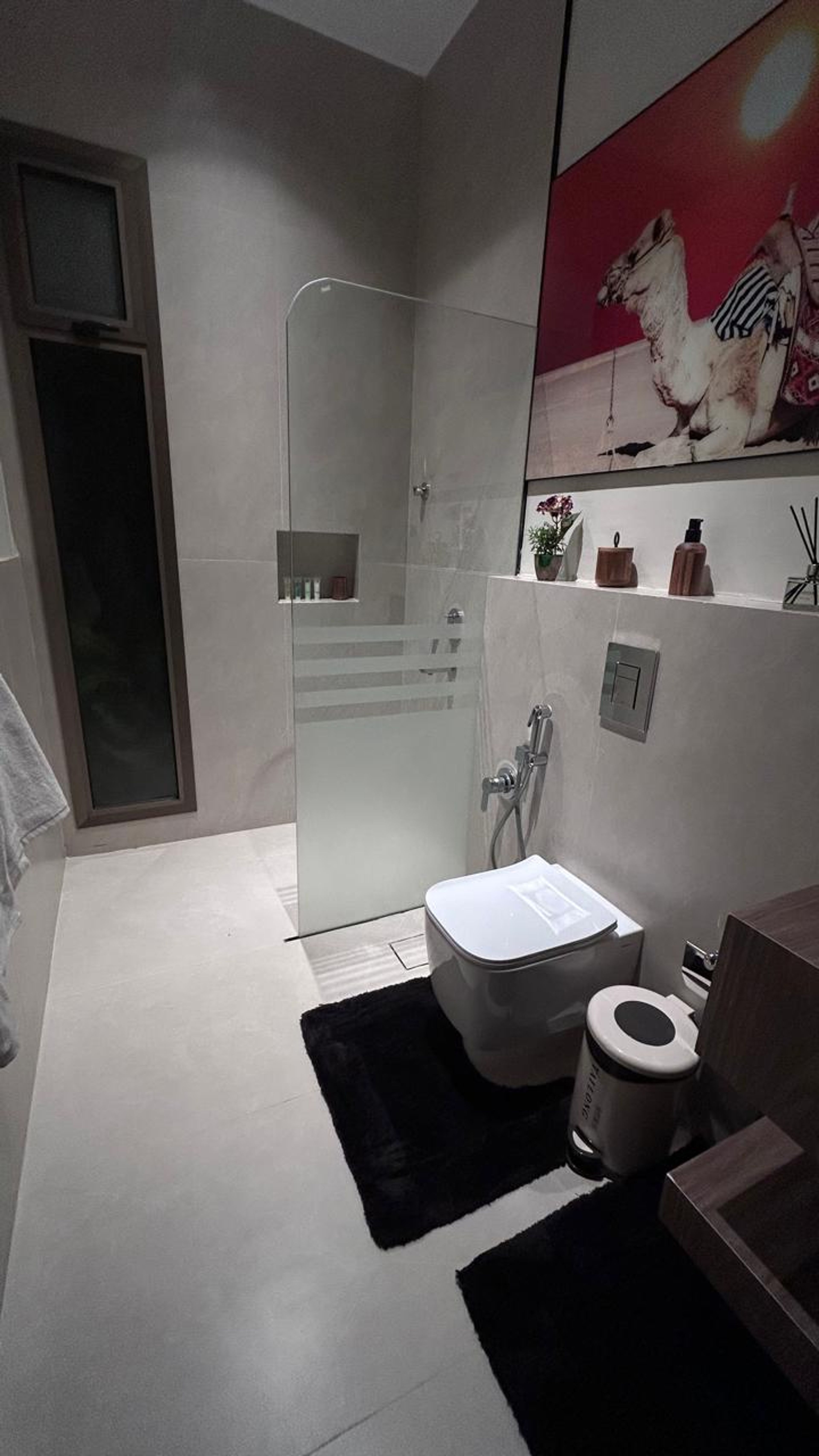 https://img.gathern.co/1024x0/1/kl3pzJDE1oEULONfwx5RxA6y9BrYKAWA.jpg