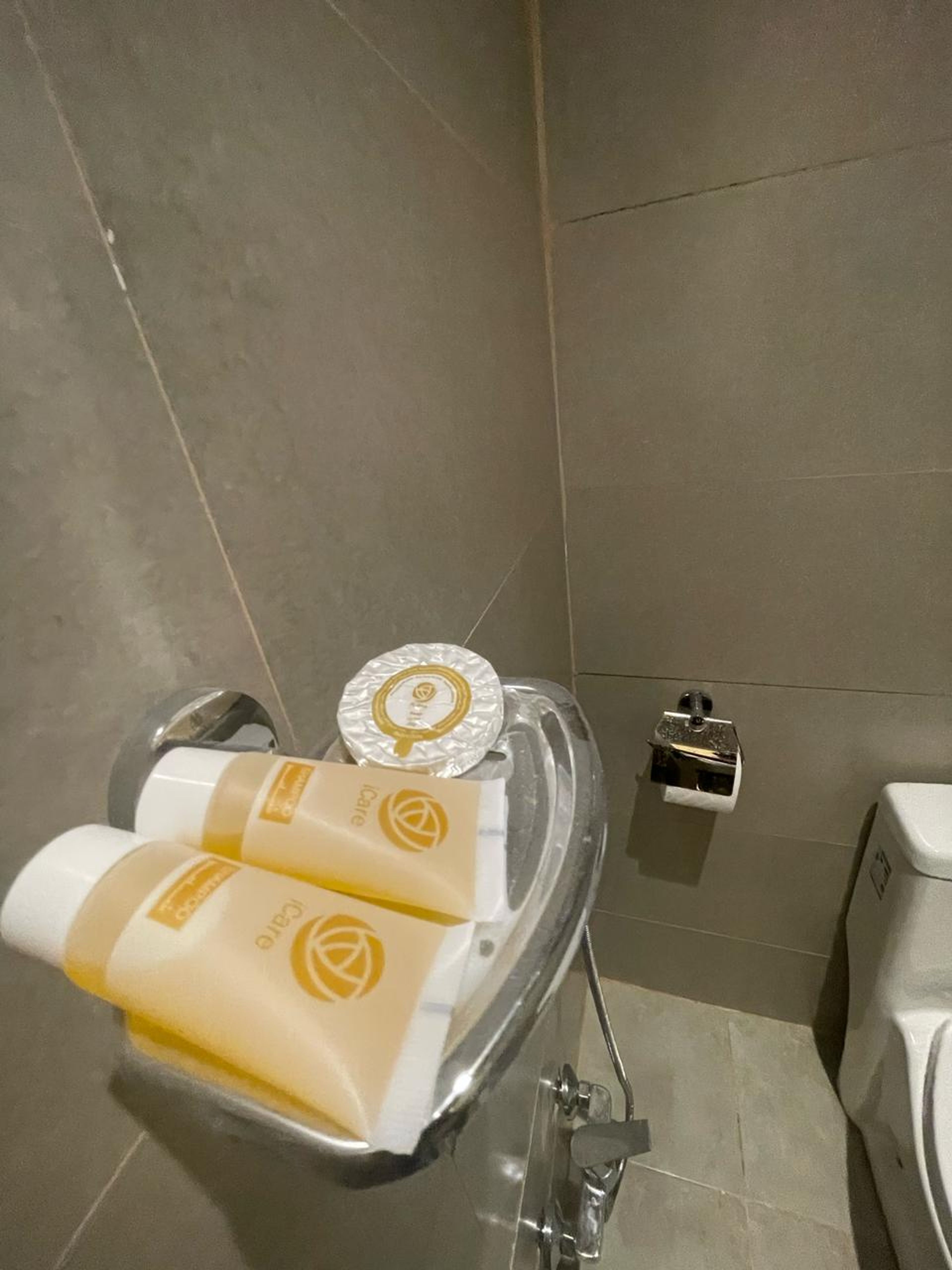 https://img.gathern.co/1400x0/1/l7pOkfwL1SEIxSfDcHOVQ7GREVDLspb_.jpg