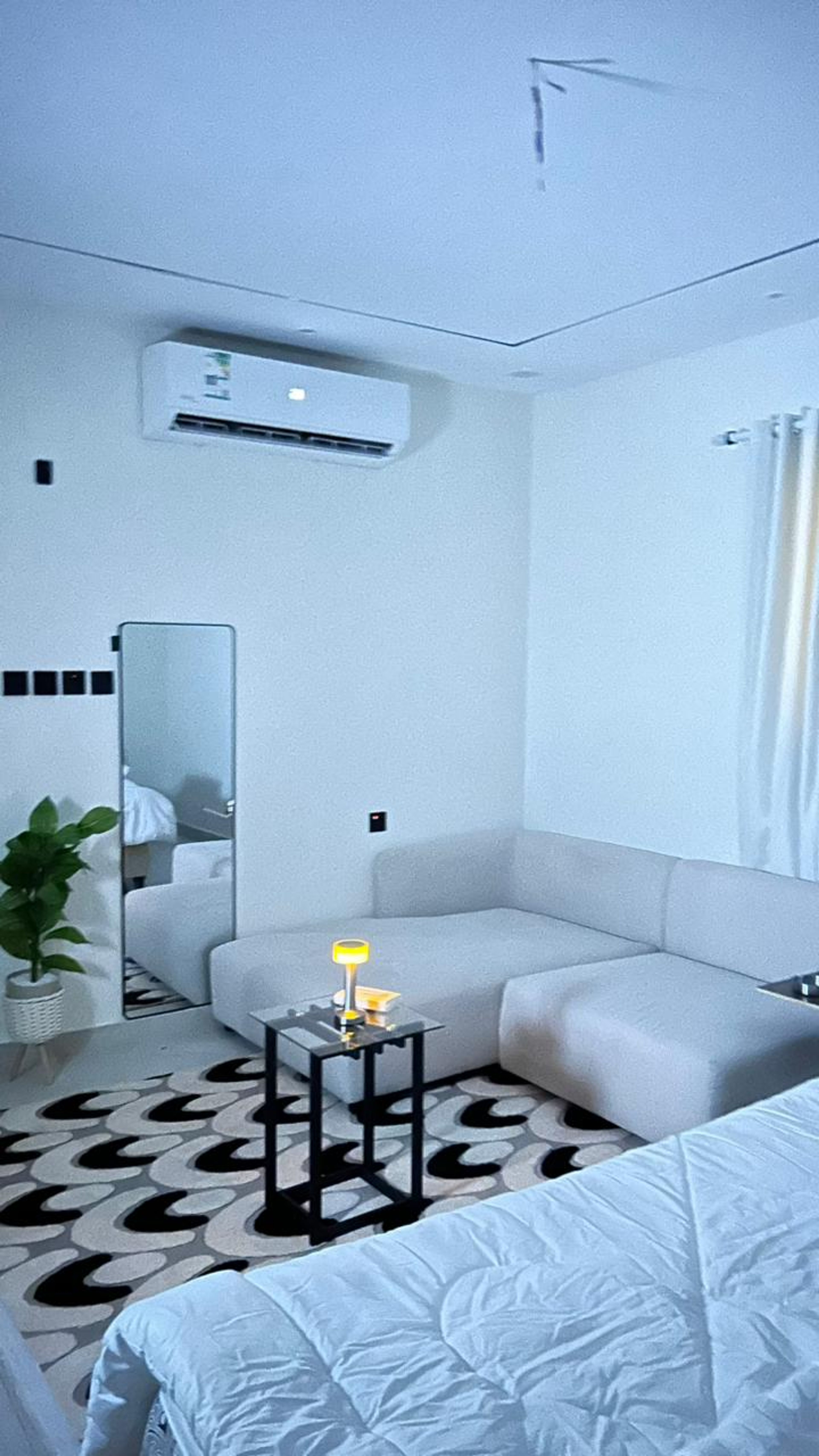 https://img.gathern.co/1024x0/1/lE5xcL8IrxE8VVhJ4m7LakxPJj1dbCI6.jpeg