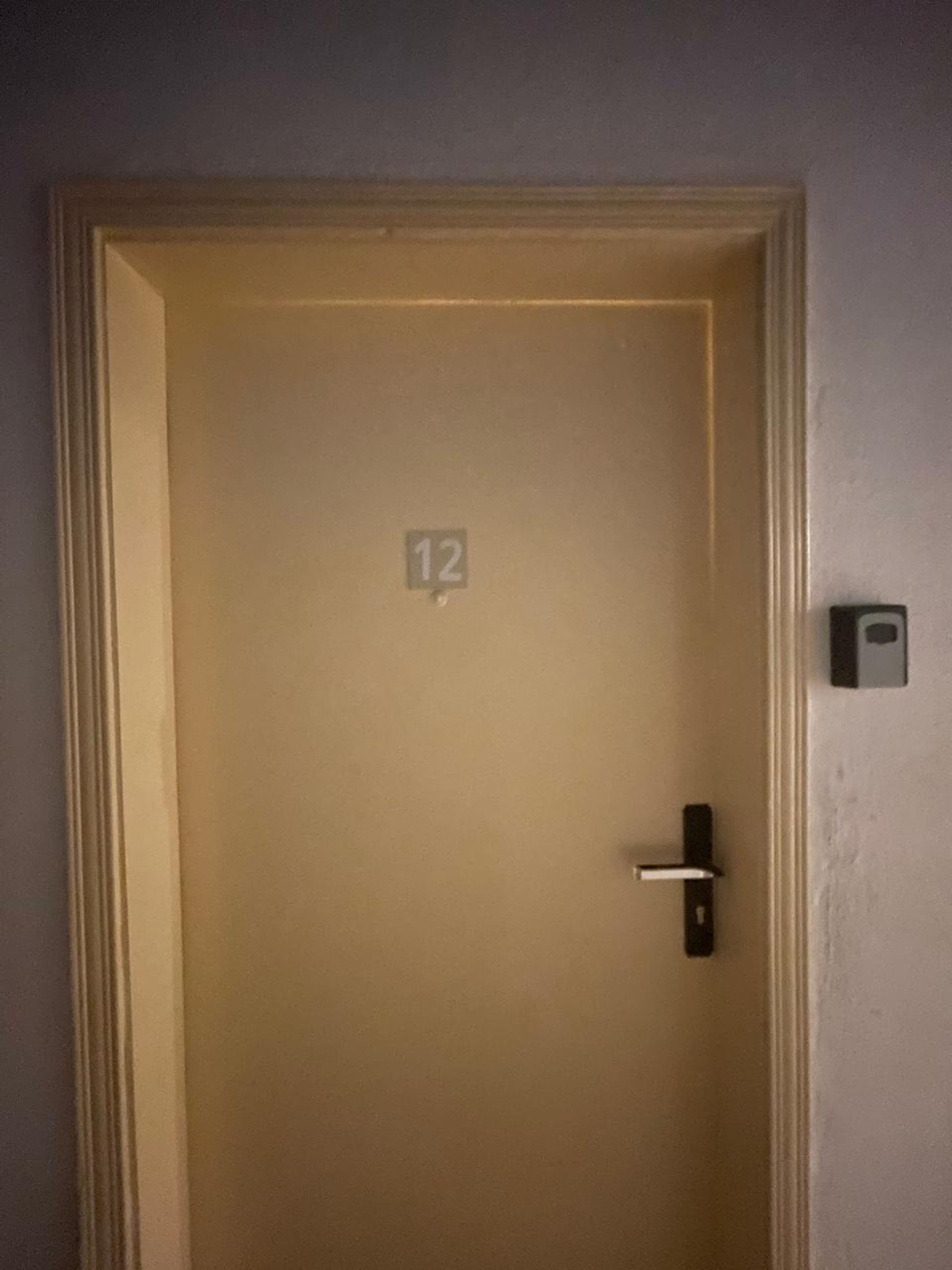 https://img.gathern.co/1400x0/1/lLDWcAEfkCyVOGkOJLVoTkK6NyXNoDqc.jpeg