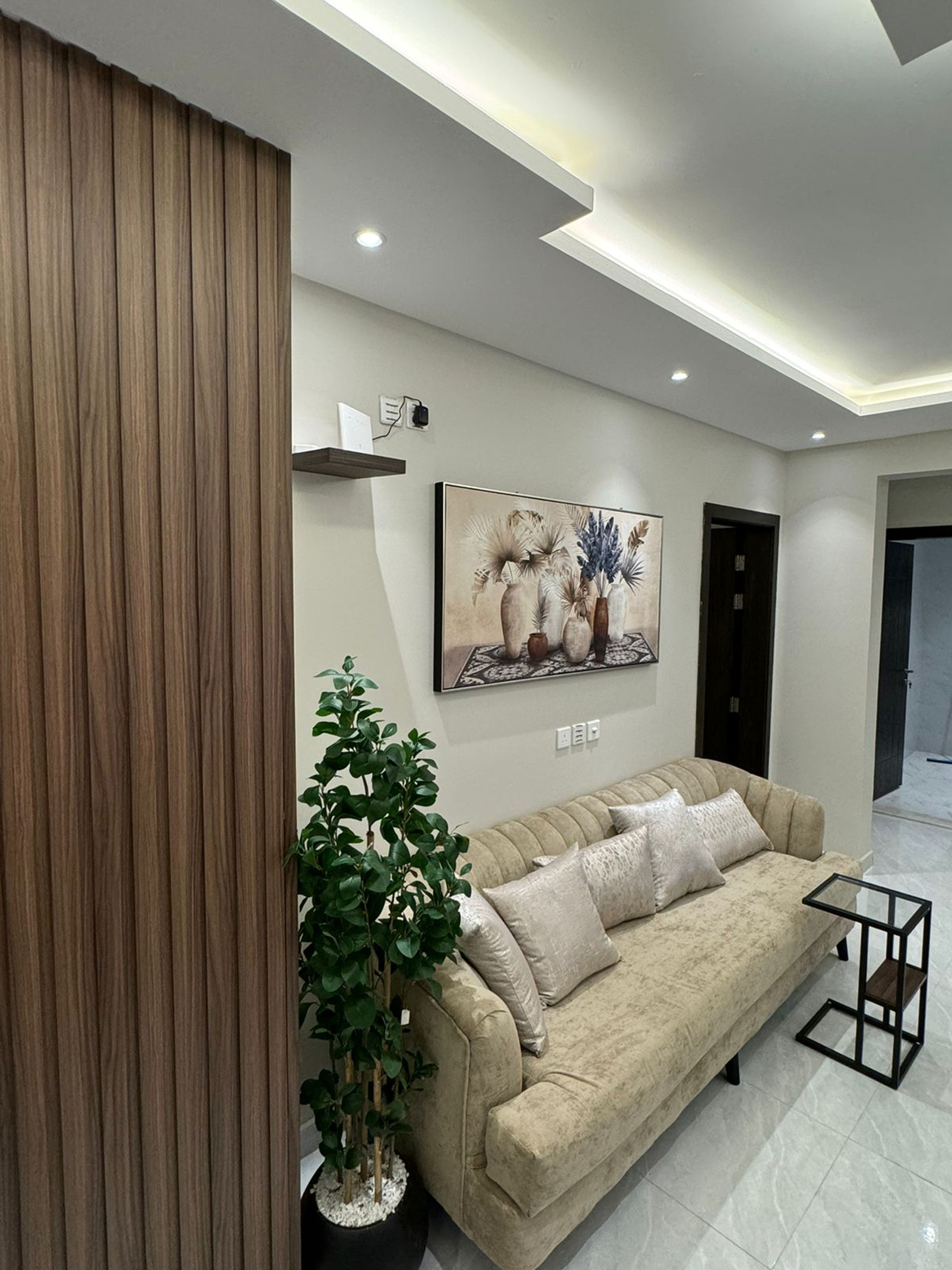 https://img.gathern.co/1400x0/1/lX-iAbuco-MdthtrIRqAedevBspDRov2.jpg