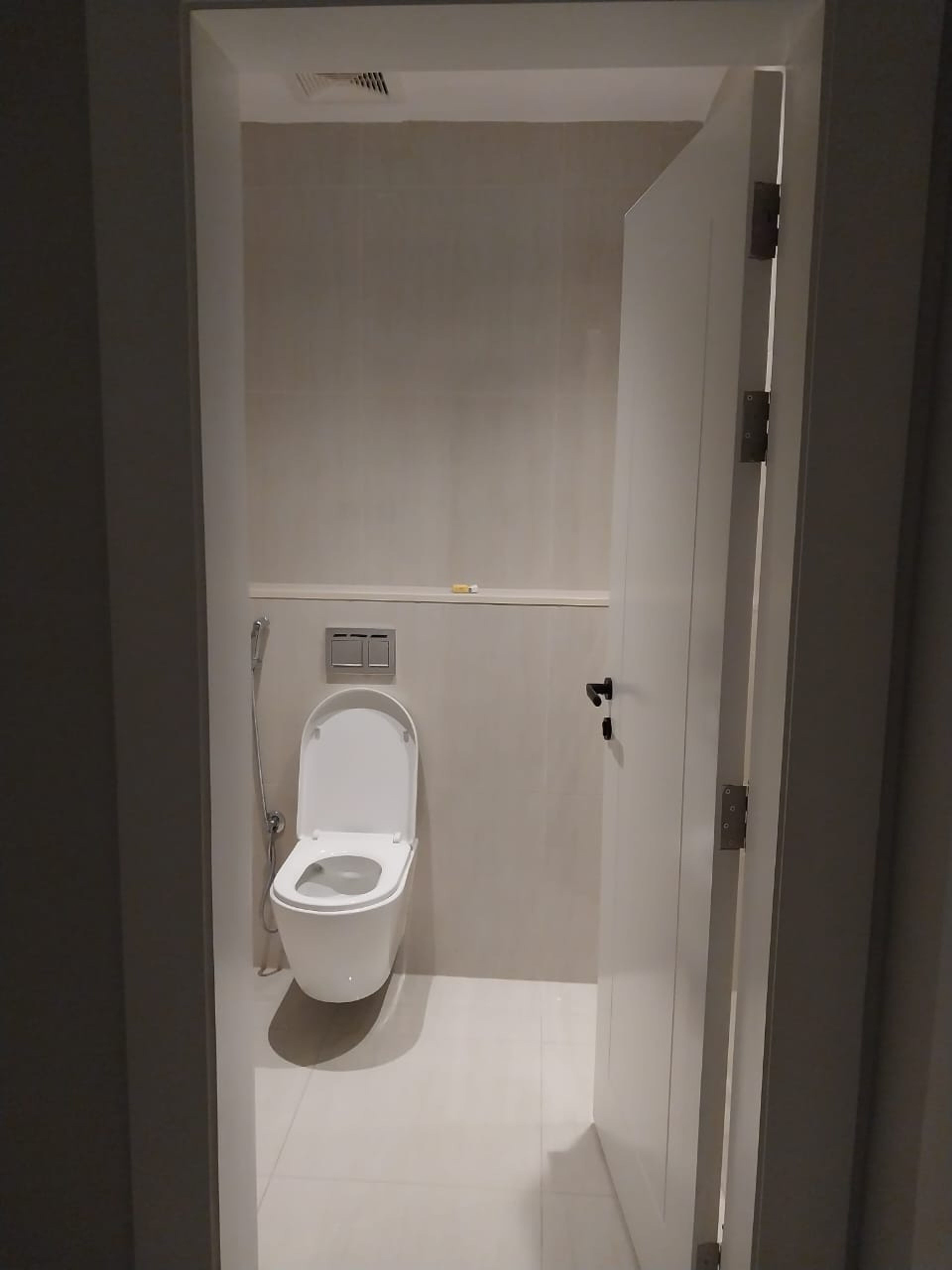 https://img.gathern.co/1024x0/1/luw_VjQMIxTSCqDSdE0sB06kln779bR0.jpg