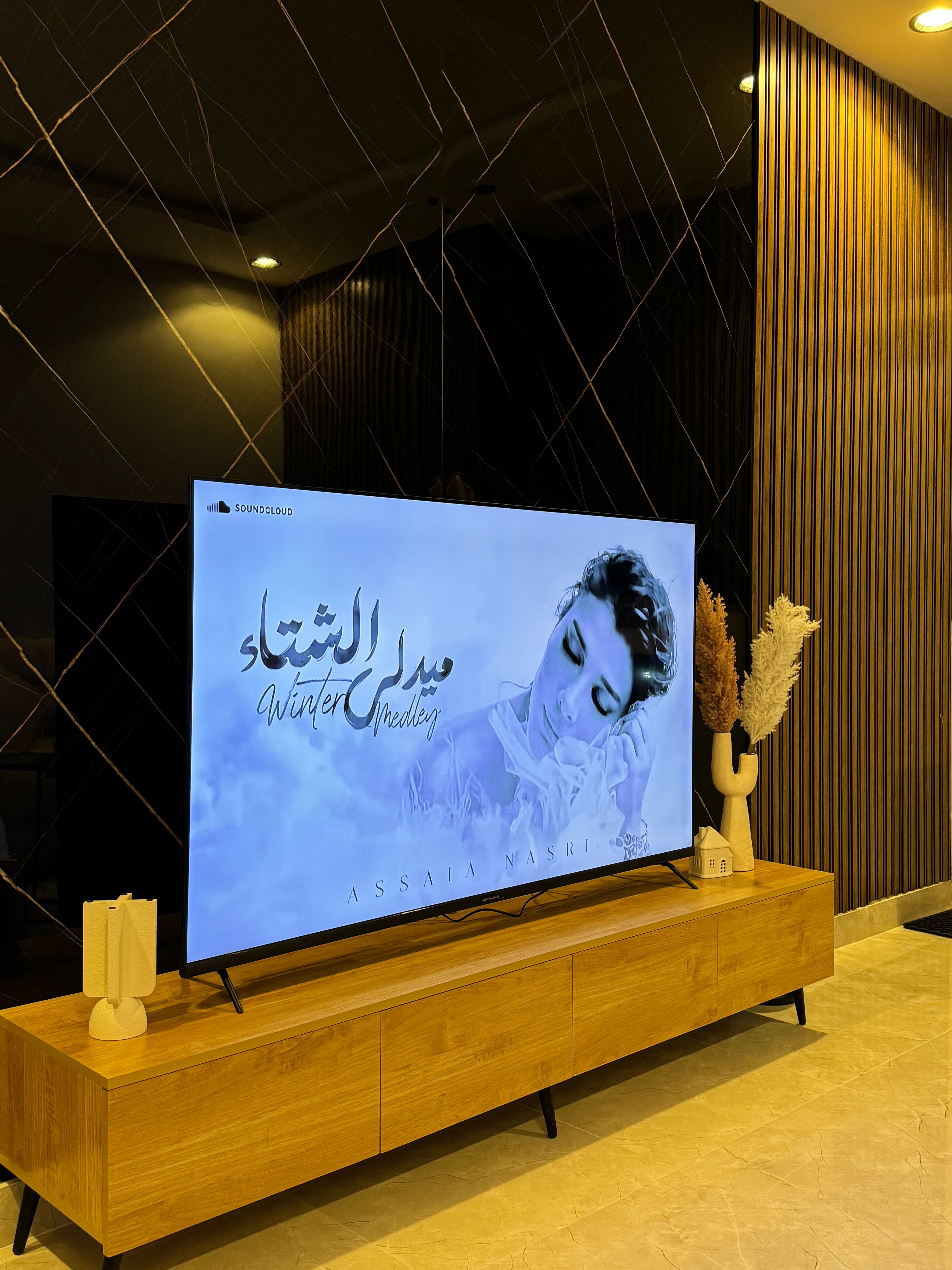 https://img.gathern.co/1400x0/1/m-mEgY9wS-IOYlWaZIuW-KaUSTwjIeXa.jpeg