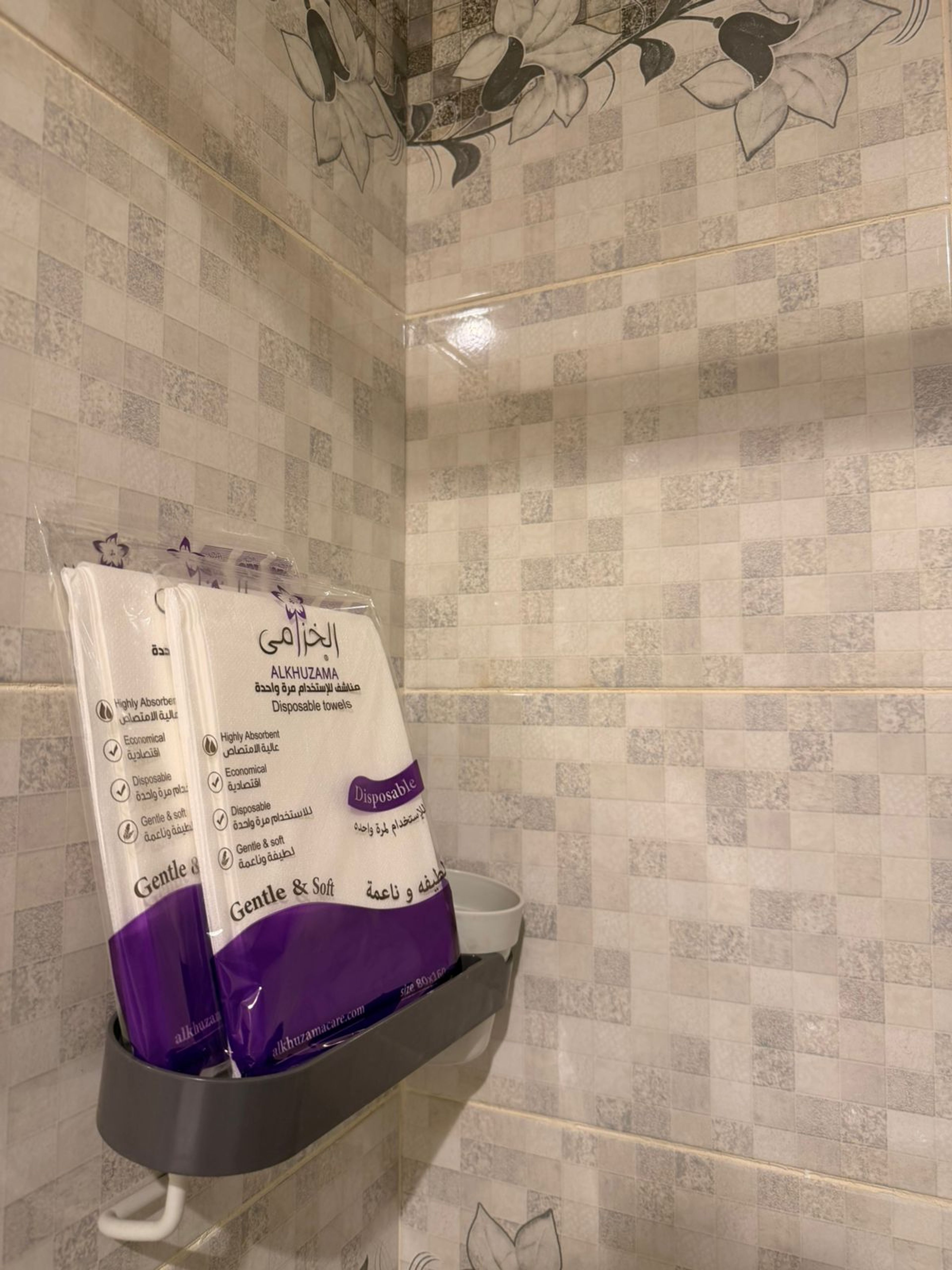 https://img.gathern.co/1400x0/1/m1UwxGEgzvKCBiX-pLRxWMqVuDzlcxh3.jpg