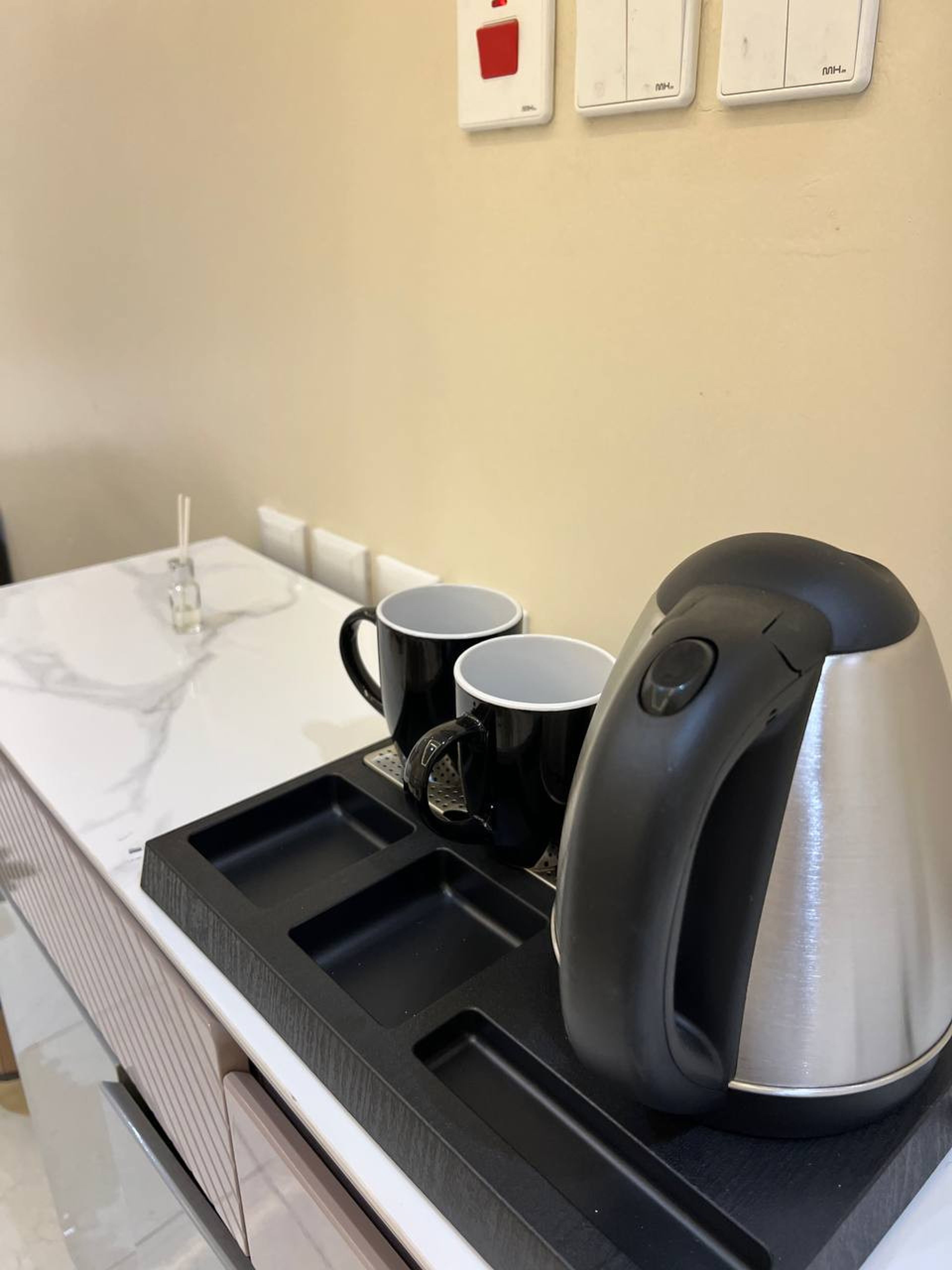 https://img.gathern.co/1024x0/1/mkPfjIfd85sr1Een9DFArlk0Hl_SipqZ.jpg