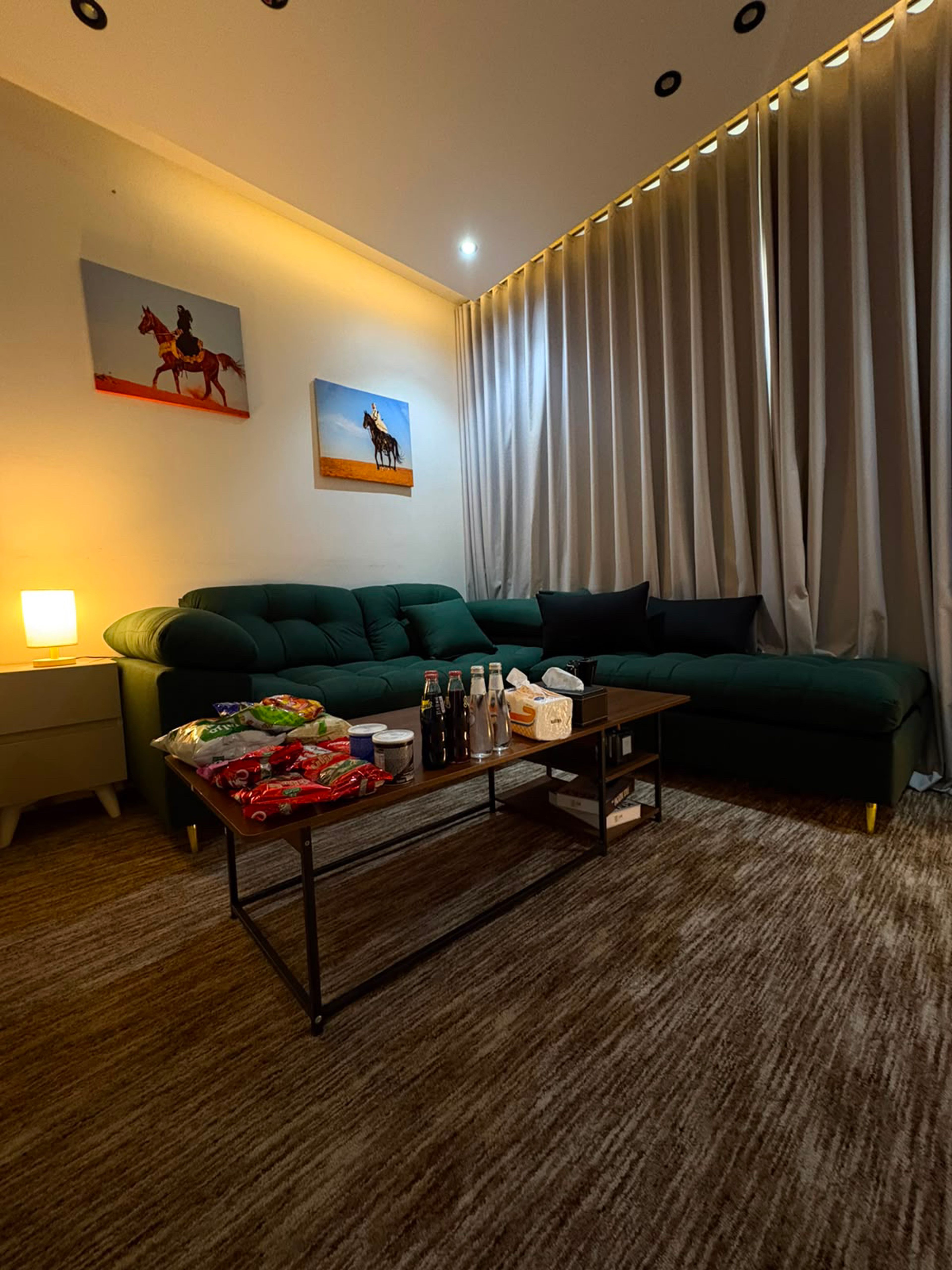 https://img.gathern.co/1024x0/1/mwMjx9bu81mMvNiwkcygd-uCAOVCmzbI.jpg