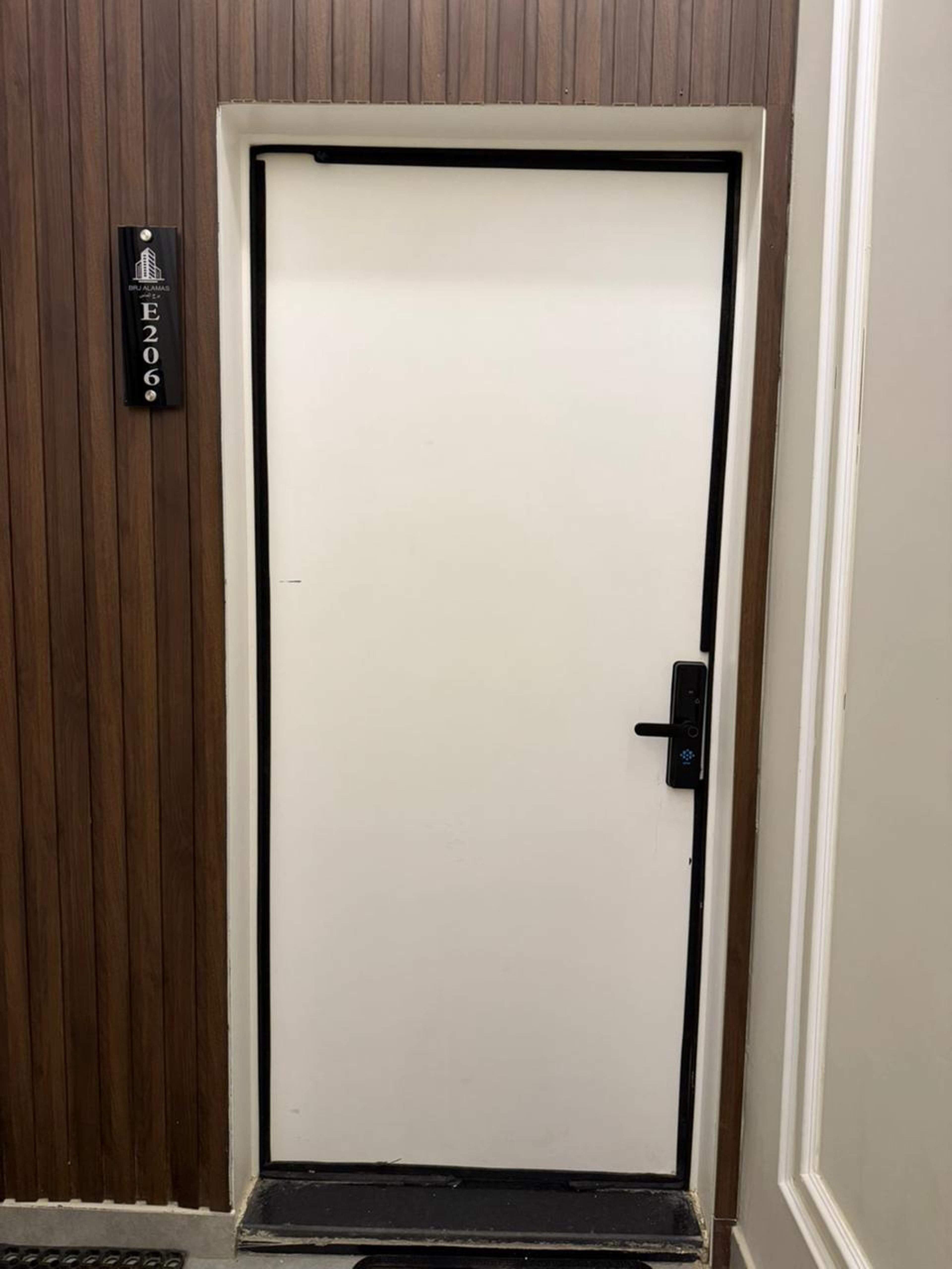 https://img.gathern.co/1400x0/1/nRpy2njUDMSk09xZ_607FJs109Daqh5Z.jpeg