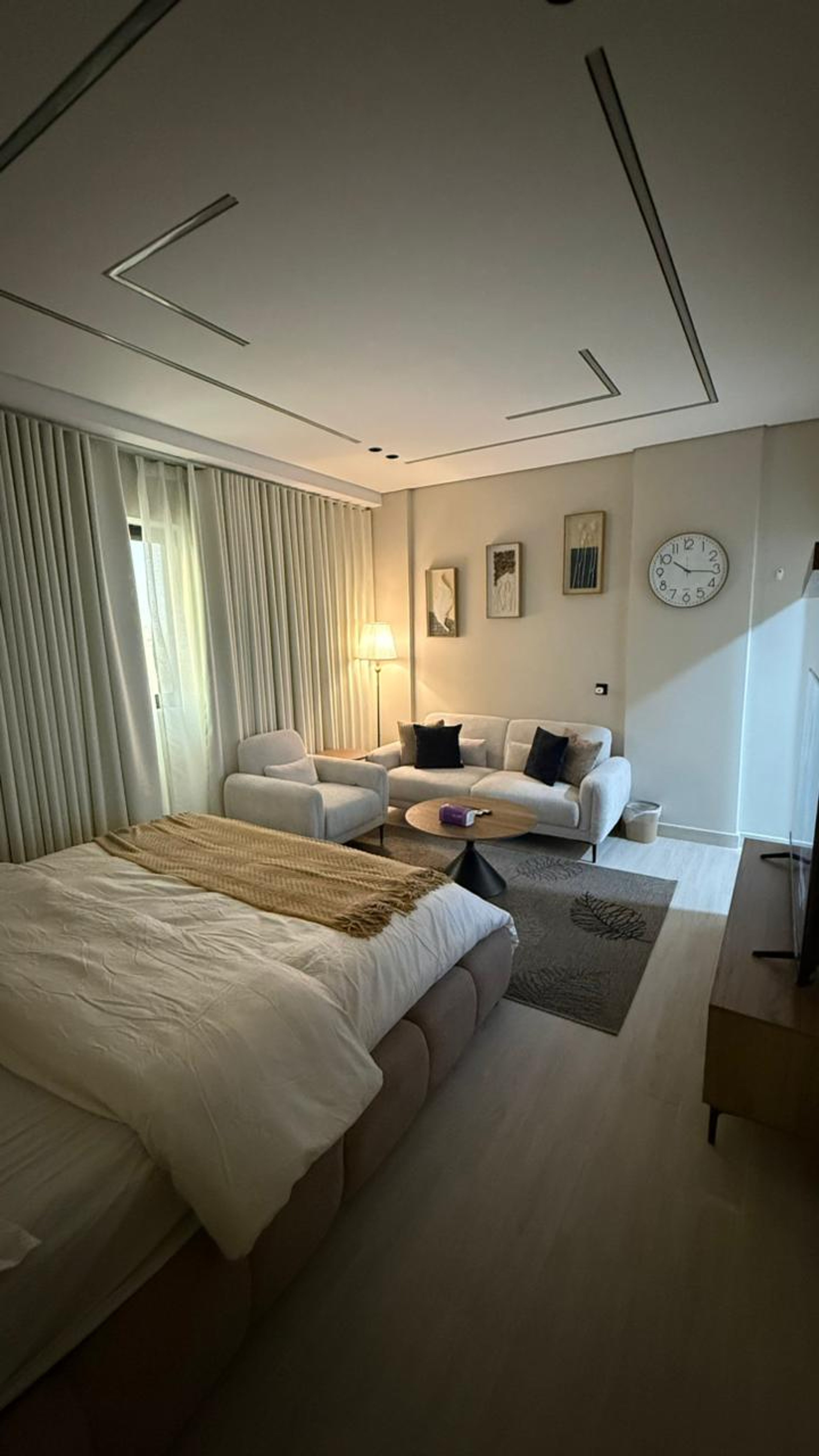 https://img.gathern.co/1400x0/1/nhKOs5Dec6qR7DsHOpvOjQ9Hifd0OXq2.jpeg