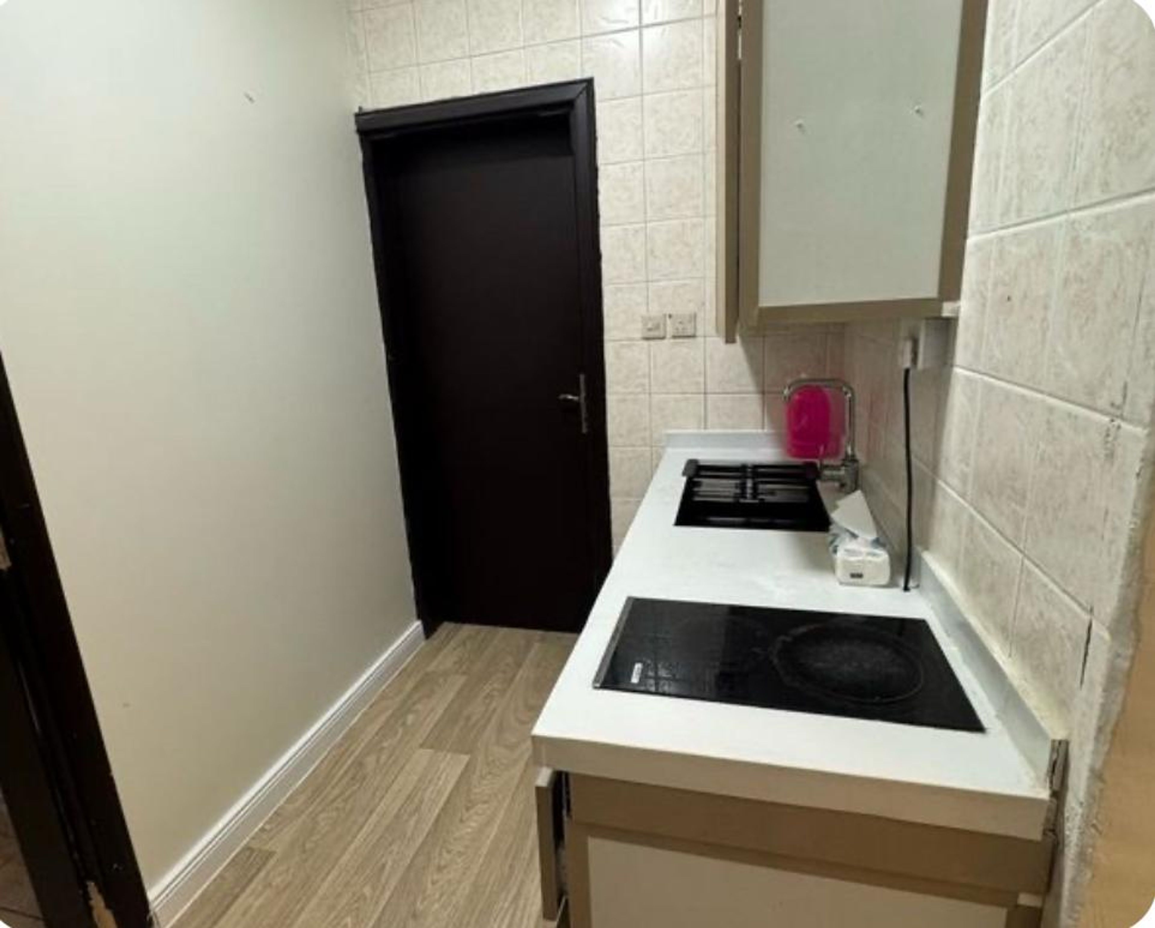 https://img.gathern.co/1024x0/1/oBEncHIgN7kBAw8GOLwd_TWPFLakZby5.jpeg