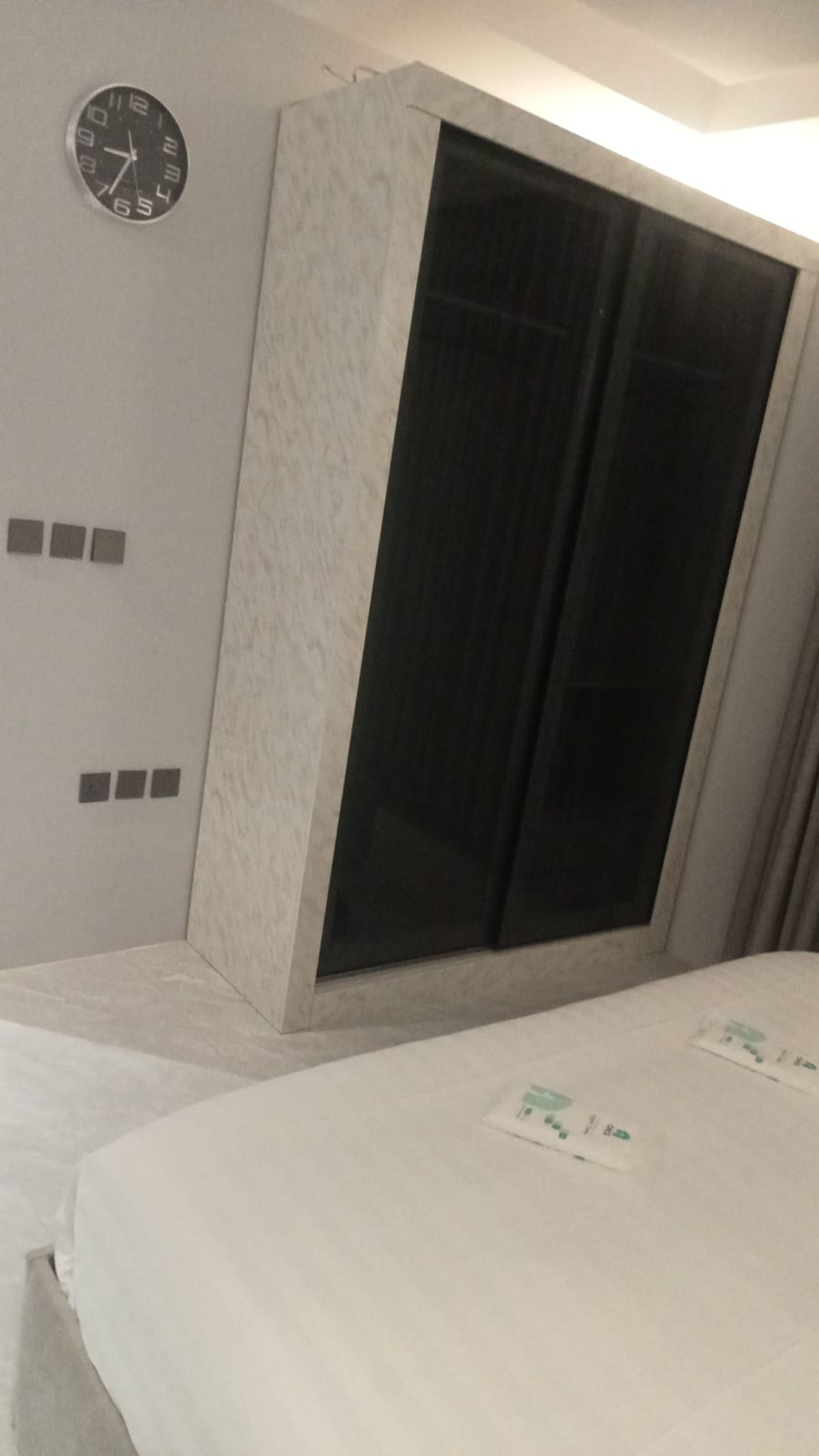 https://img.gathern.co/1400x0/1/pJG8jPzHvtuXTPvmxJyCfmoeZV2lOoAi.jpeg