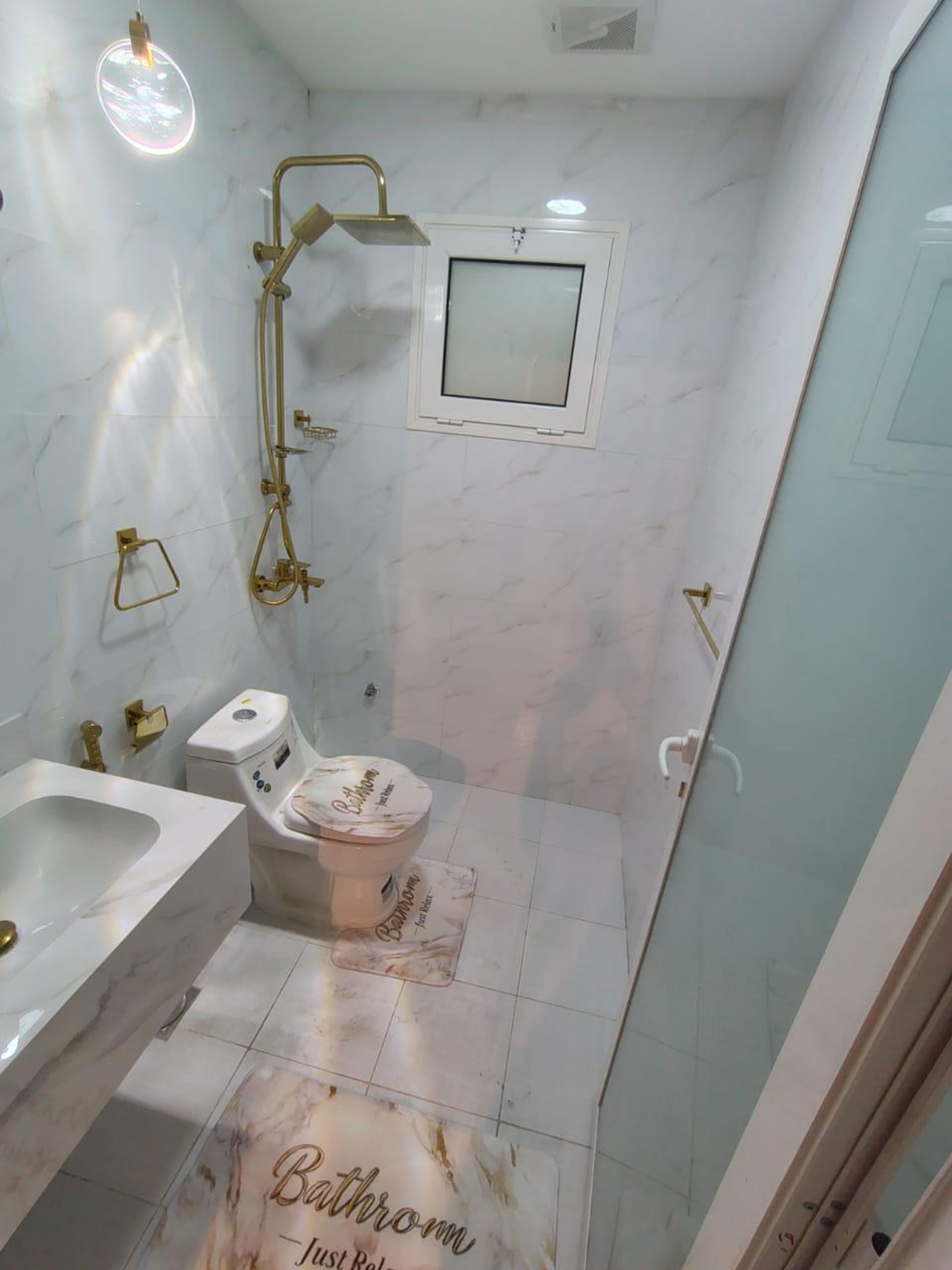 https://img.gathern.co/1024x0/1/pOd8T4gW3J4P5rgLjdXS8sX46V7G9Fgj.jpg