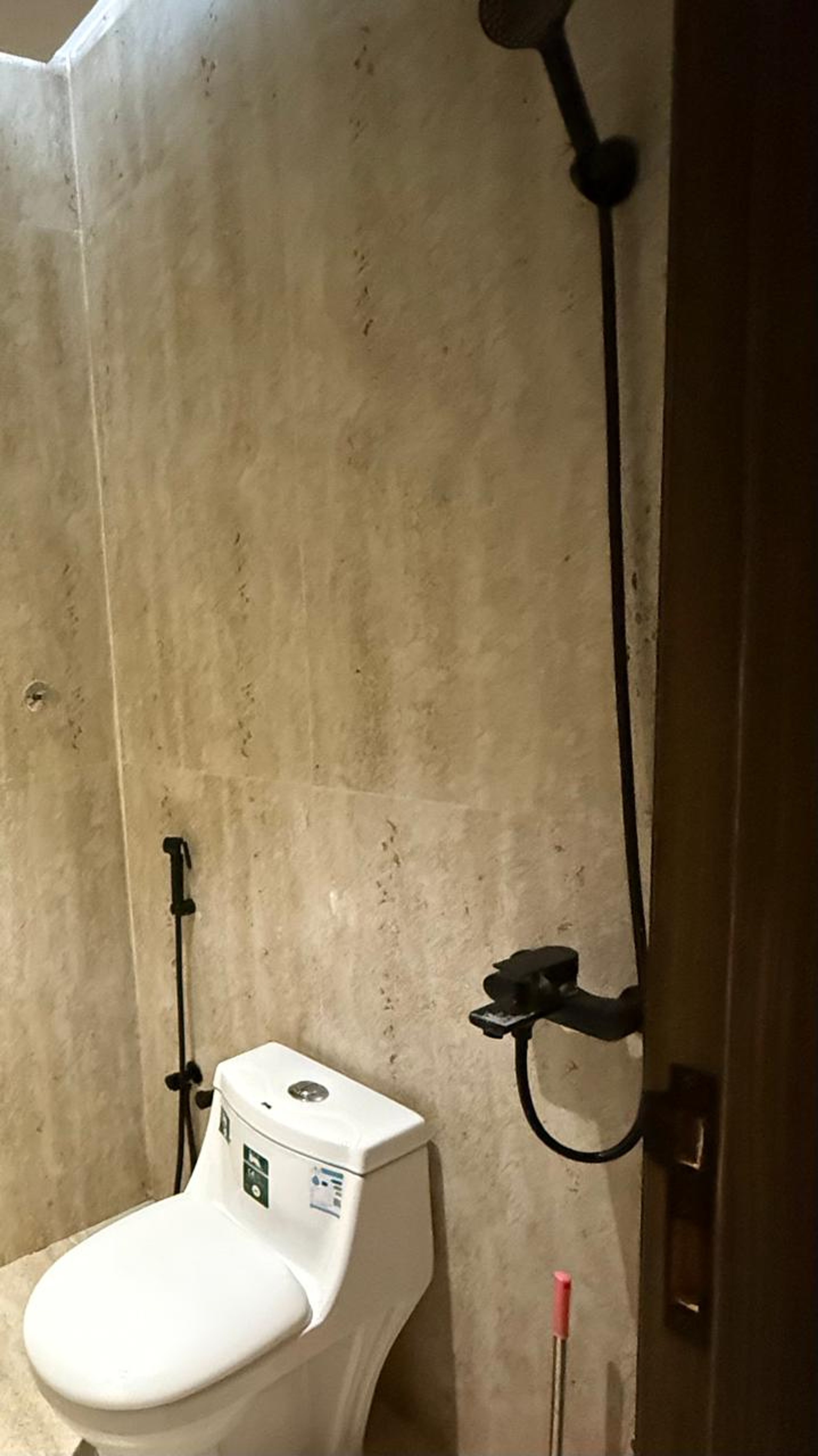https://img.gathern.co/1400x0/1/pSxrl1I3p_-Y4vCOnrSqe9BgvL_m5r_x.jpg