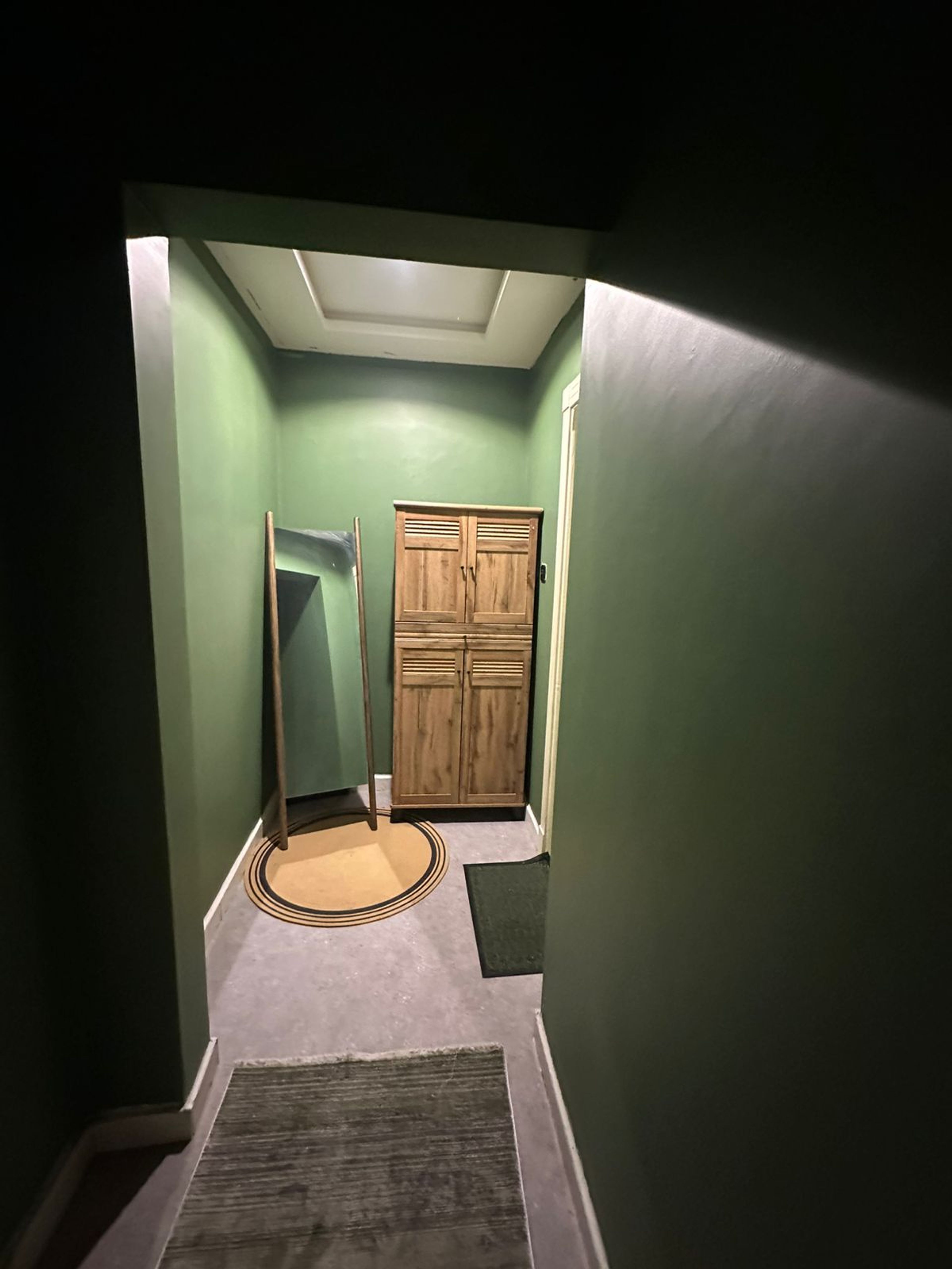 https://img.gathern.co/1400x0/1/p_1amPKtR-BsolQTQNLlhBAoK6dgagS2.jpeg