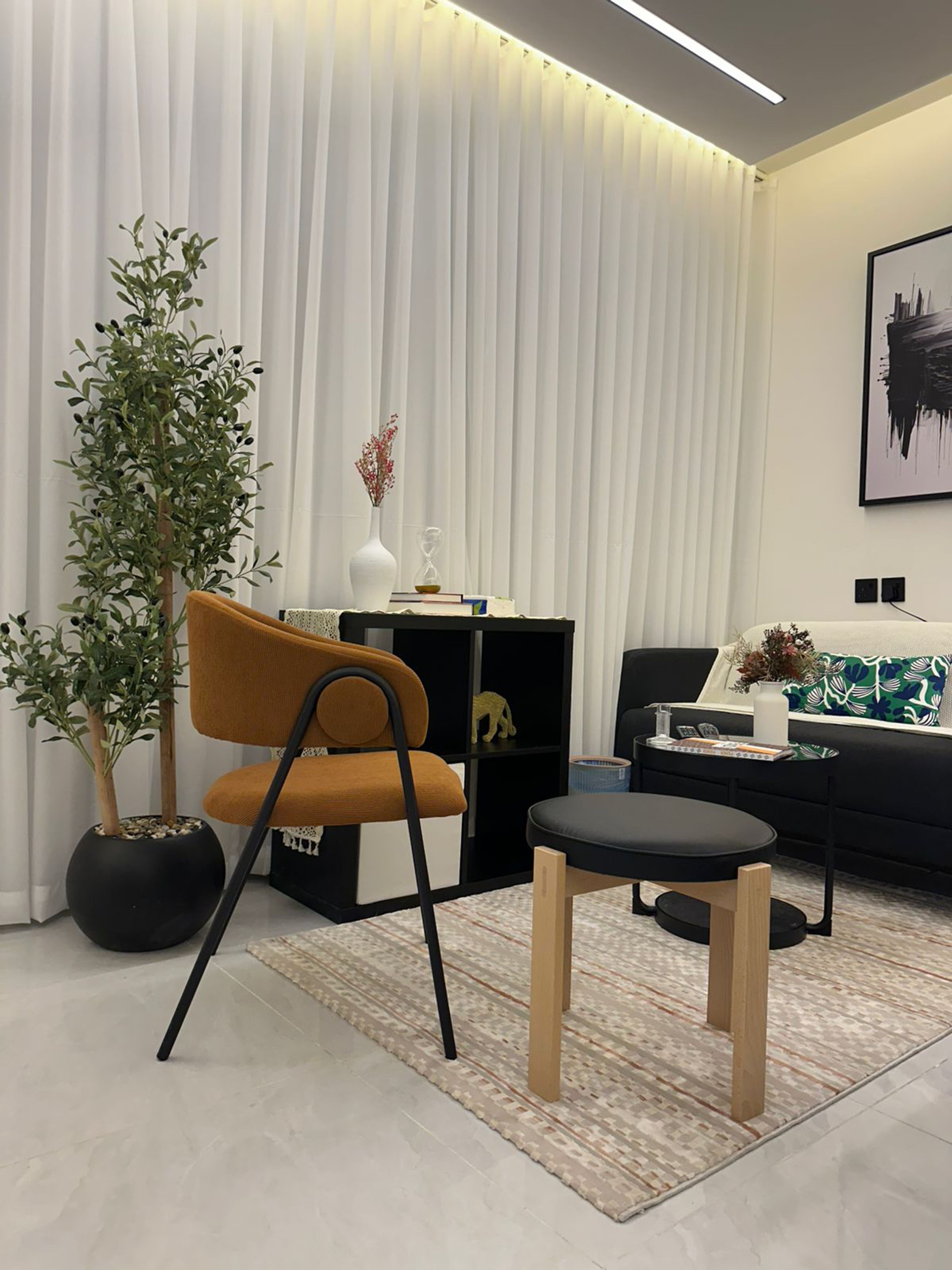 https://img.gathern.co/1400x0/1/pdAx0pnMZ_BYutqDSpJiOmni9f8ldRmp.jpg