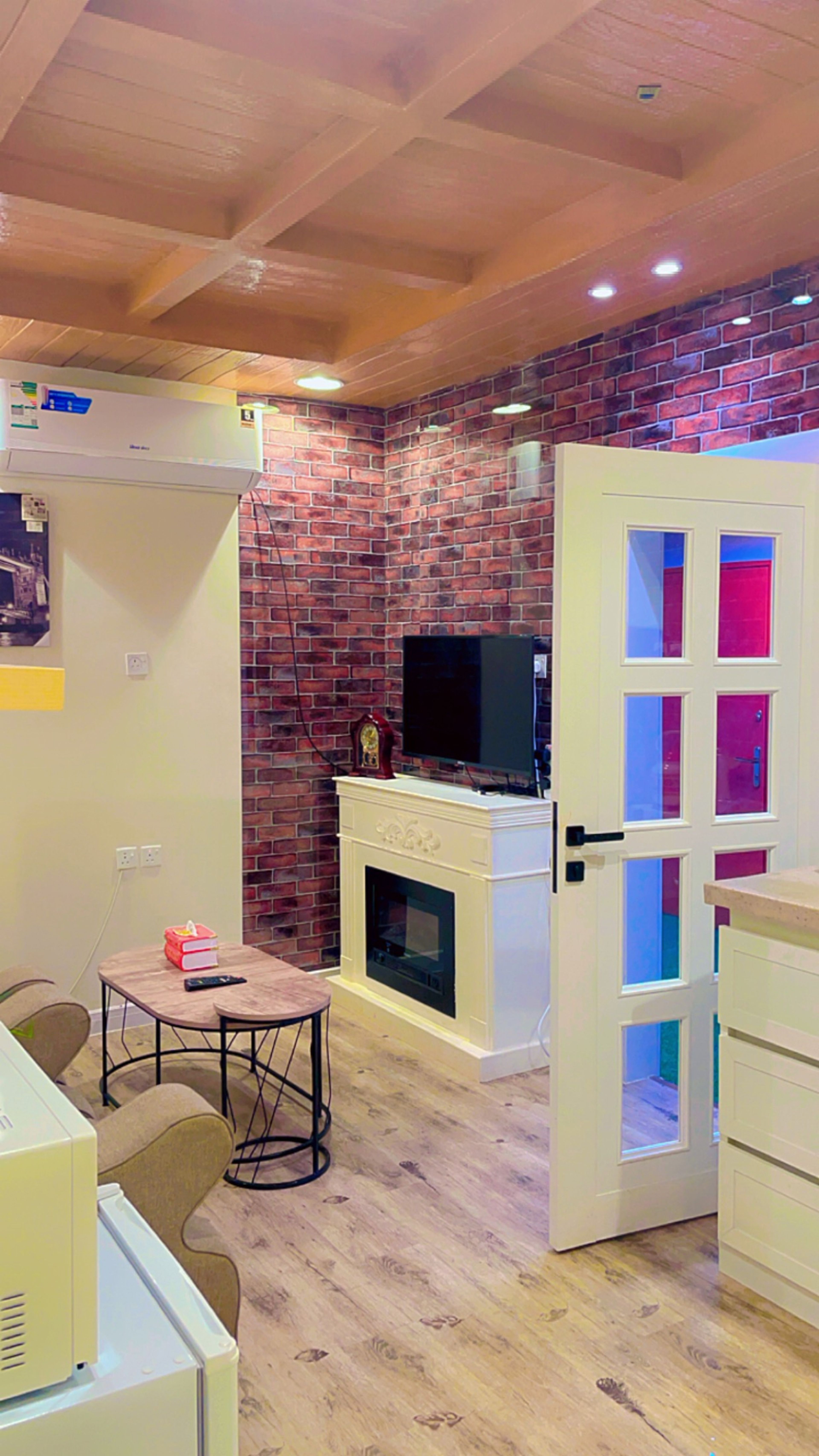 https://img.gathern.co/1400x0/1/peezahy5zACSCqNquYZdyH5dWrcXUaeK.jpg