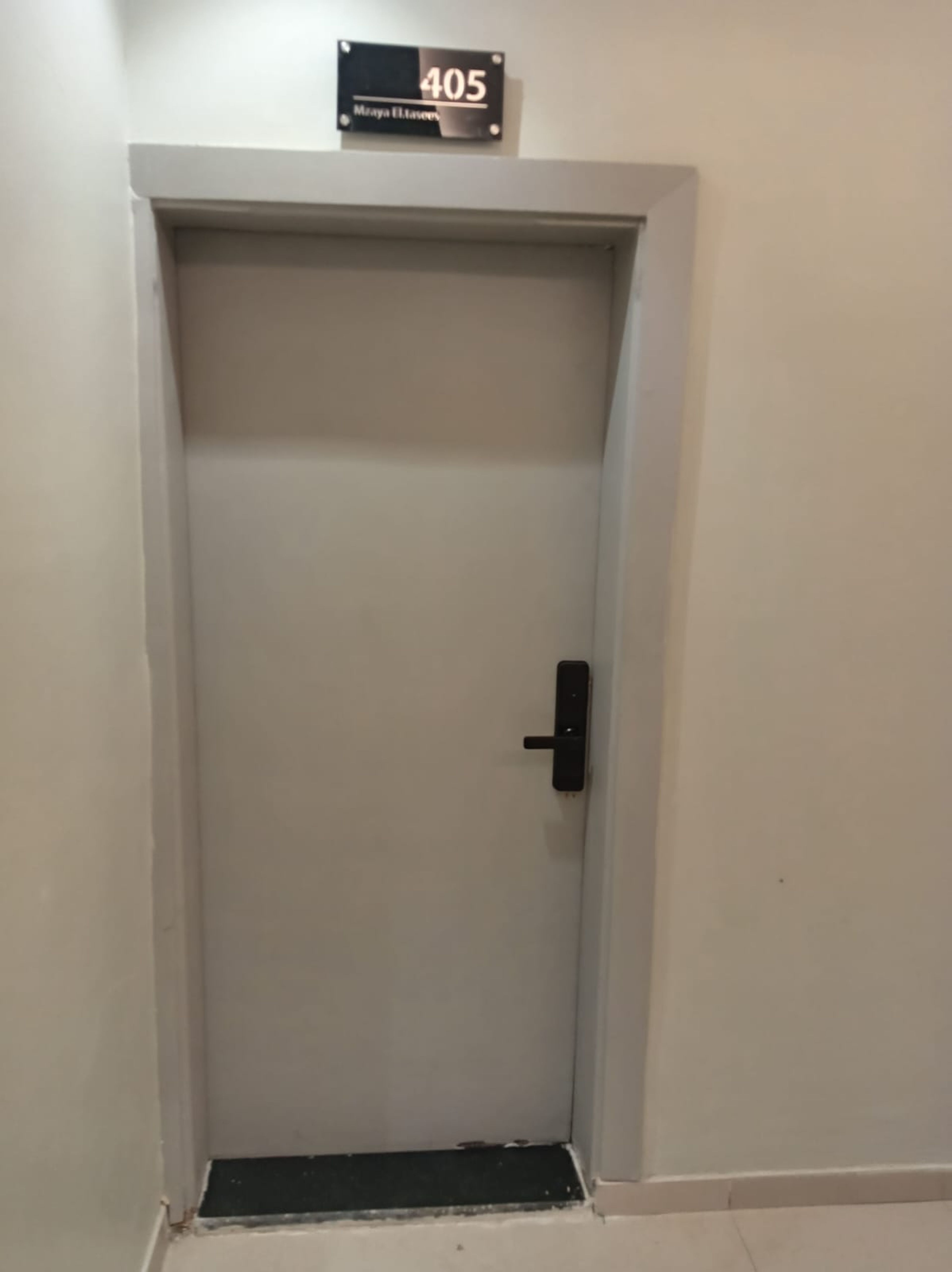 https://img.gathern.co/1024x0/1/q1g79z62JKbevqY02CddG9Hfqwf5Lfrj.jpeg