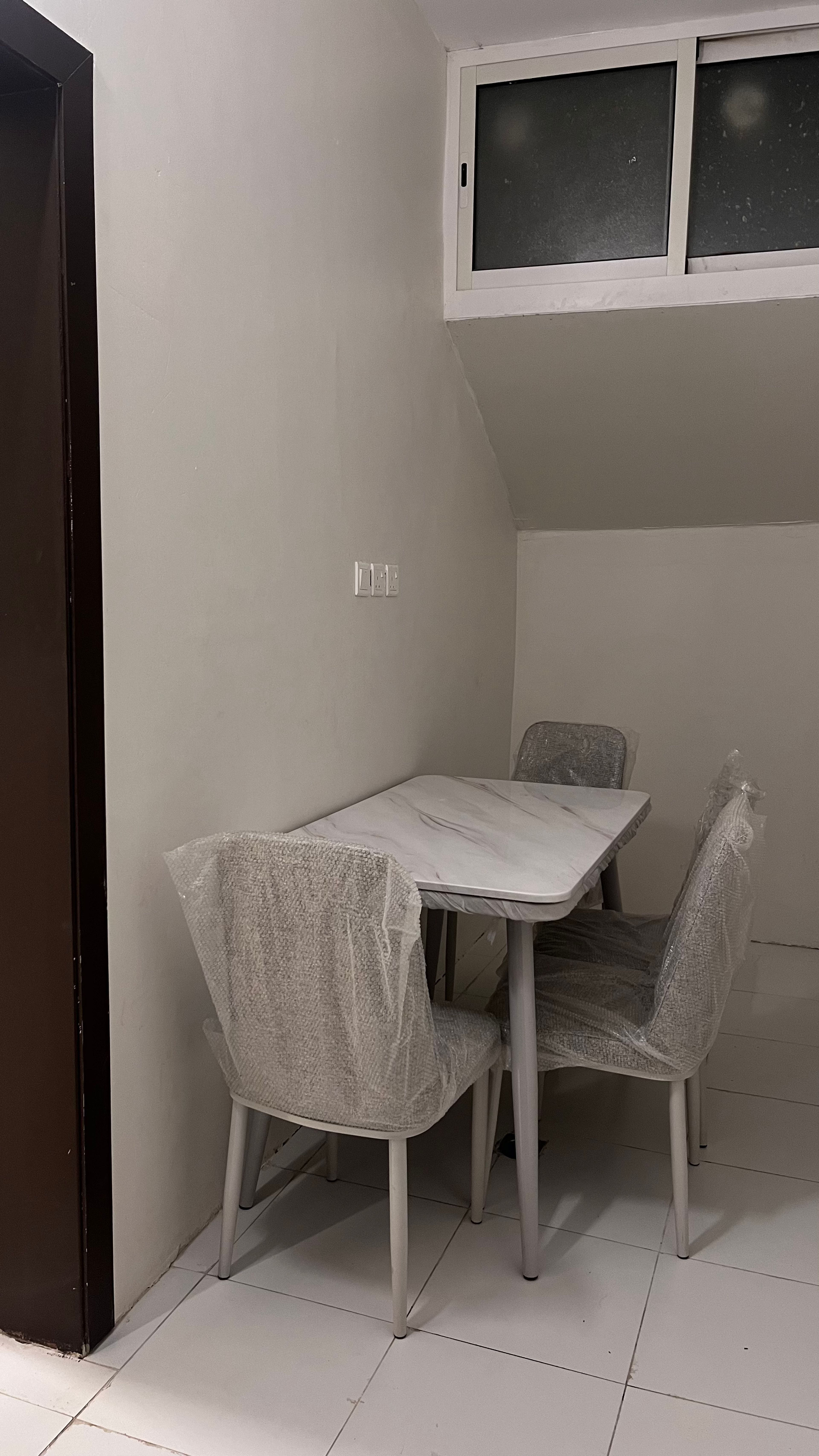https://img.gathern.co/1400x0/1/q4Llz9S-44bda7NX53ndzMQNhvsu5Sz0.jpg