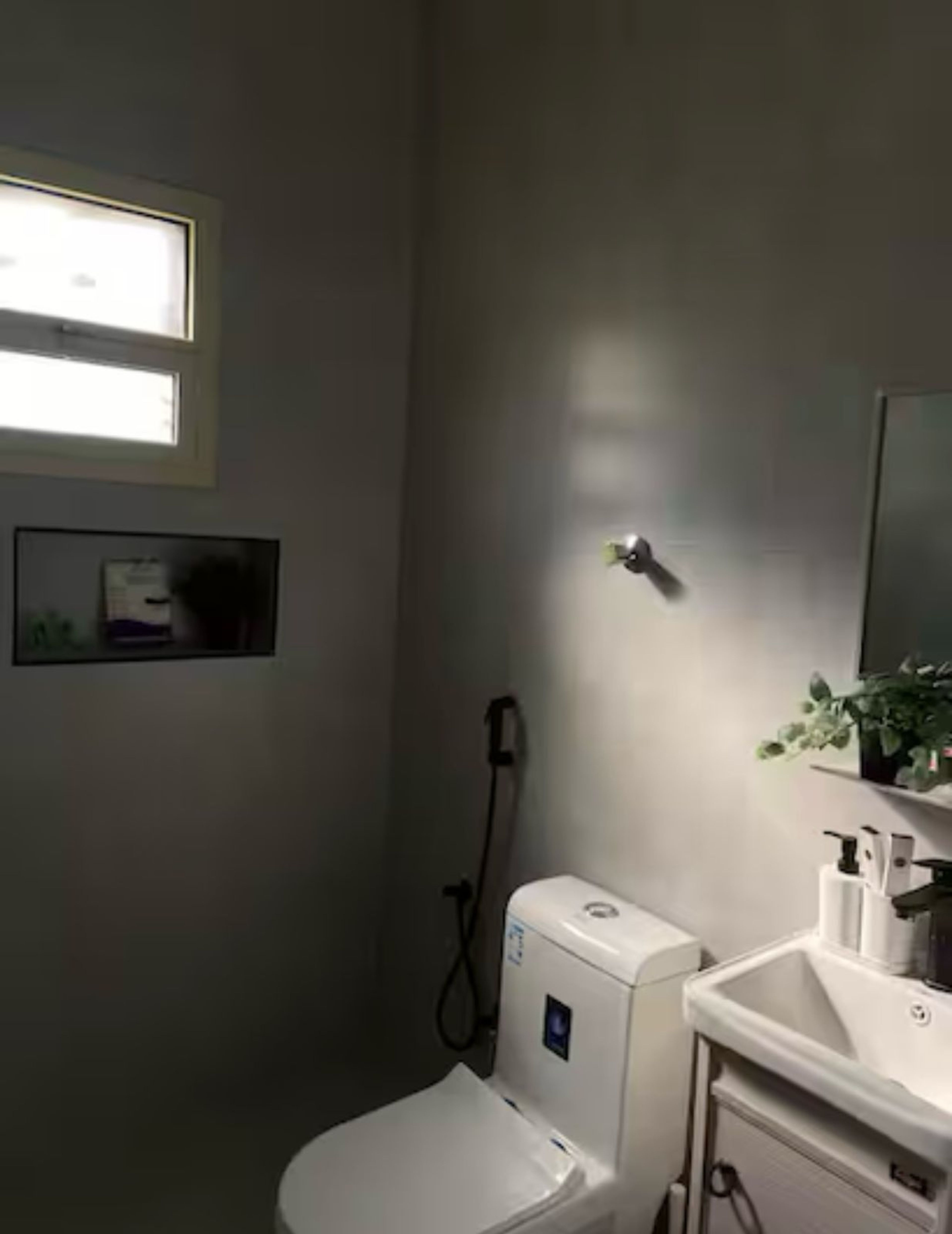 https://img.gathern.co/1400x0/1/qRVGBiy8W1PR3O8duIekljzgY0Eg_nF1.jpeg