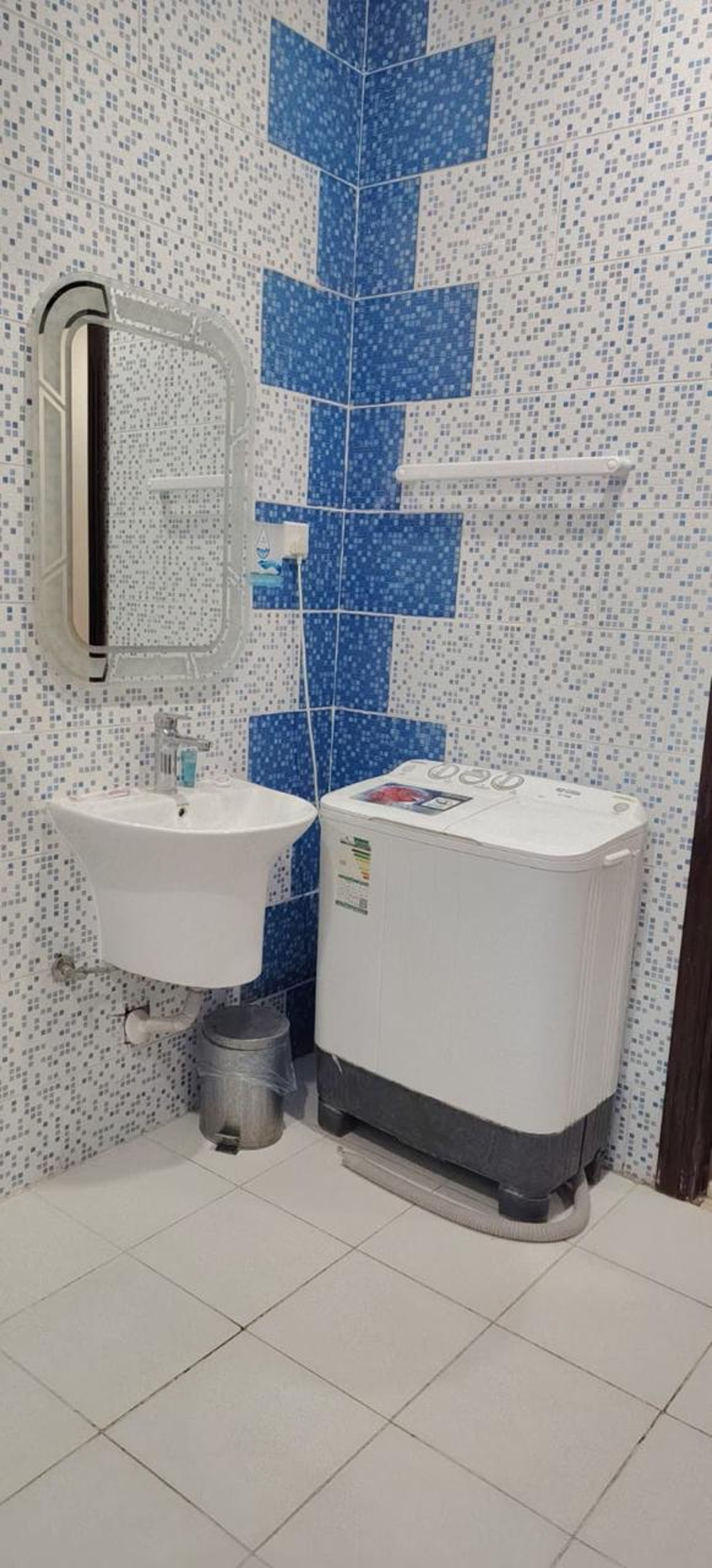 https://img.gathern.co/1024x0/1/r6sl4kmreQP7DfBjy3nvQ_bliv2svYTw.jpeg
