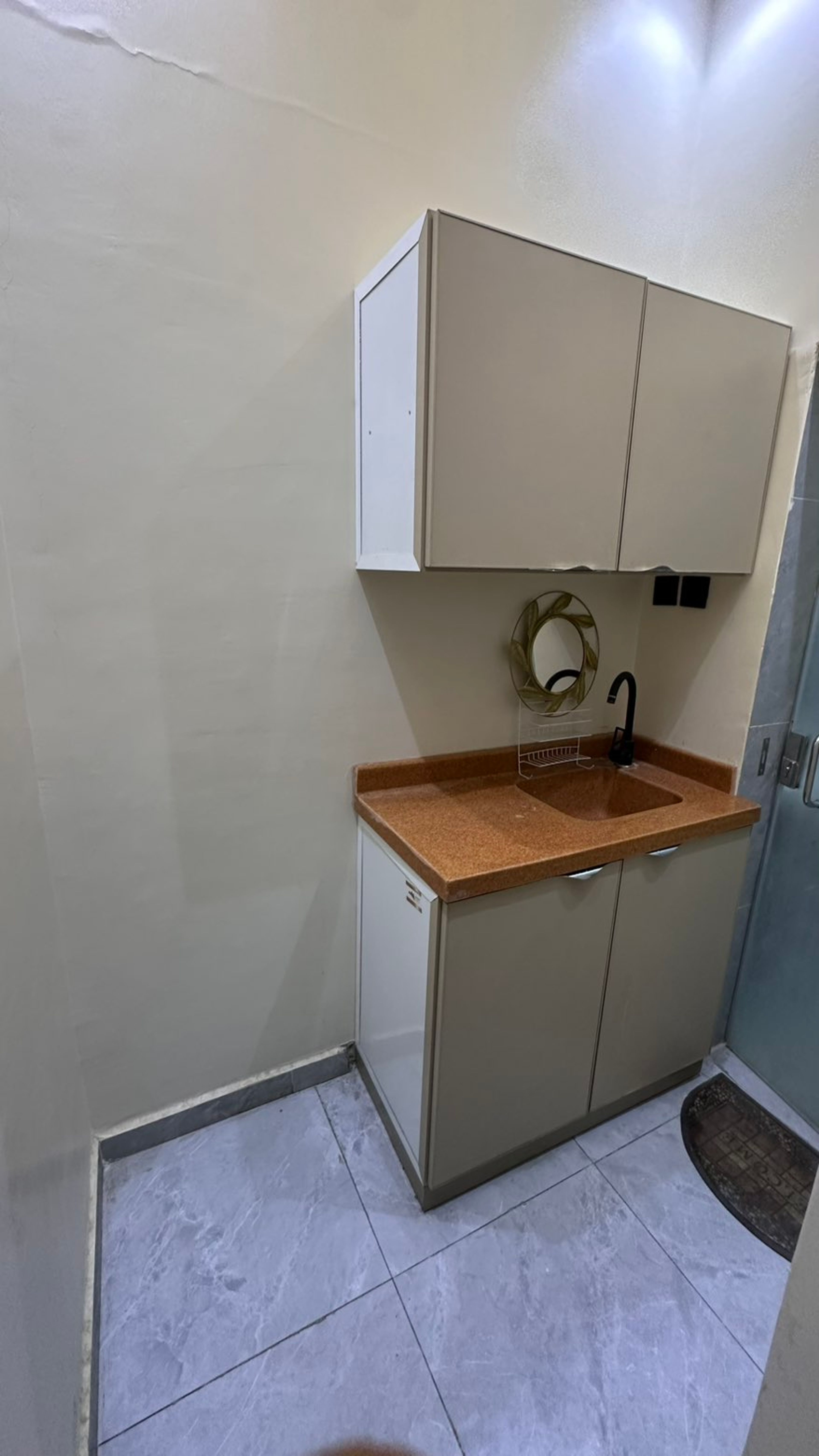 https://img.gathern.co/1400x0/1/rCg2E6ry4kix-4fcIIdQ-cN4MBR0R8f1.jpg