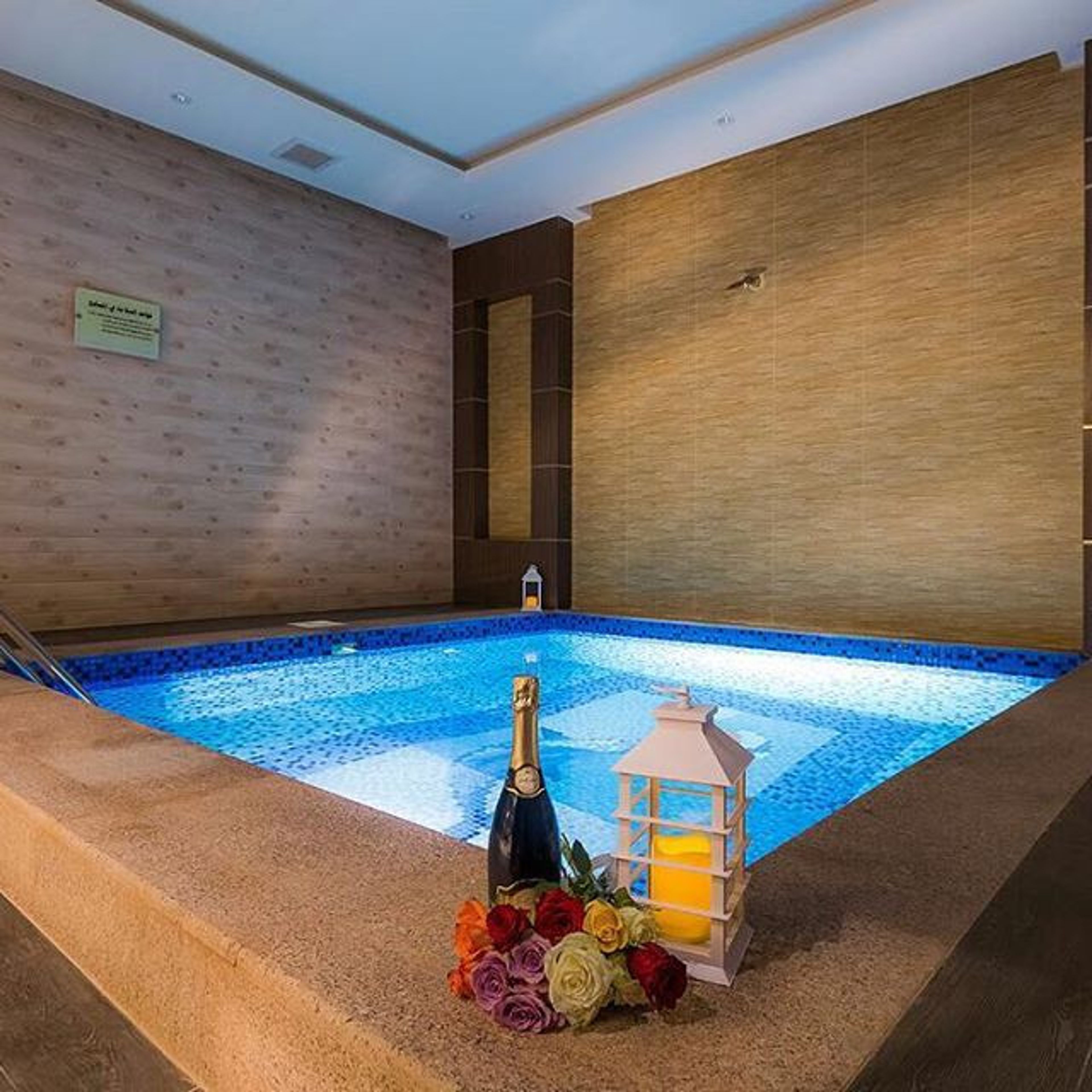 https://img.gathern.co/1400x0/1/rFGXEqSuniFwKfylVEFzzHy-4qOf9Ni1.jpg