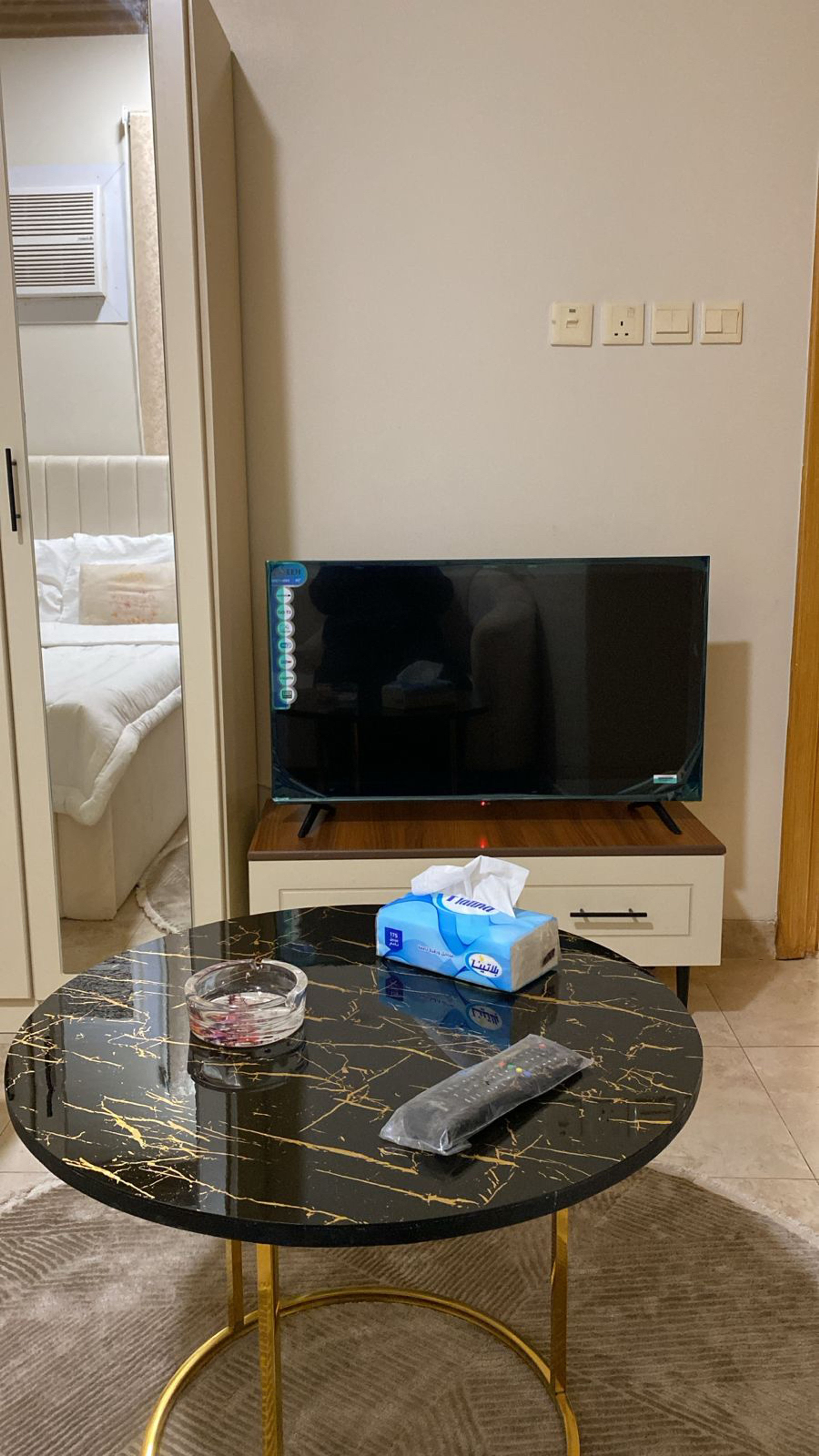 https://img.gathern.co/1400x0/1/rJL5oyJ5RwRA-2hmEdj5W8HSEtAiYIdC.jpg