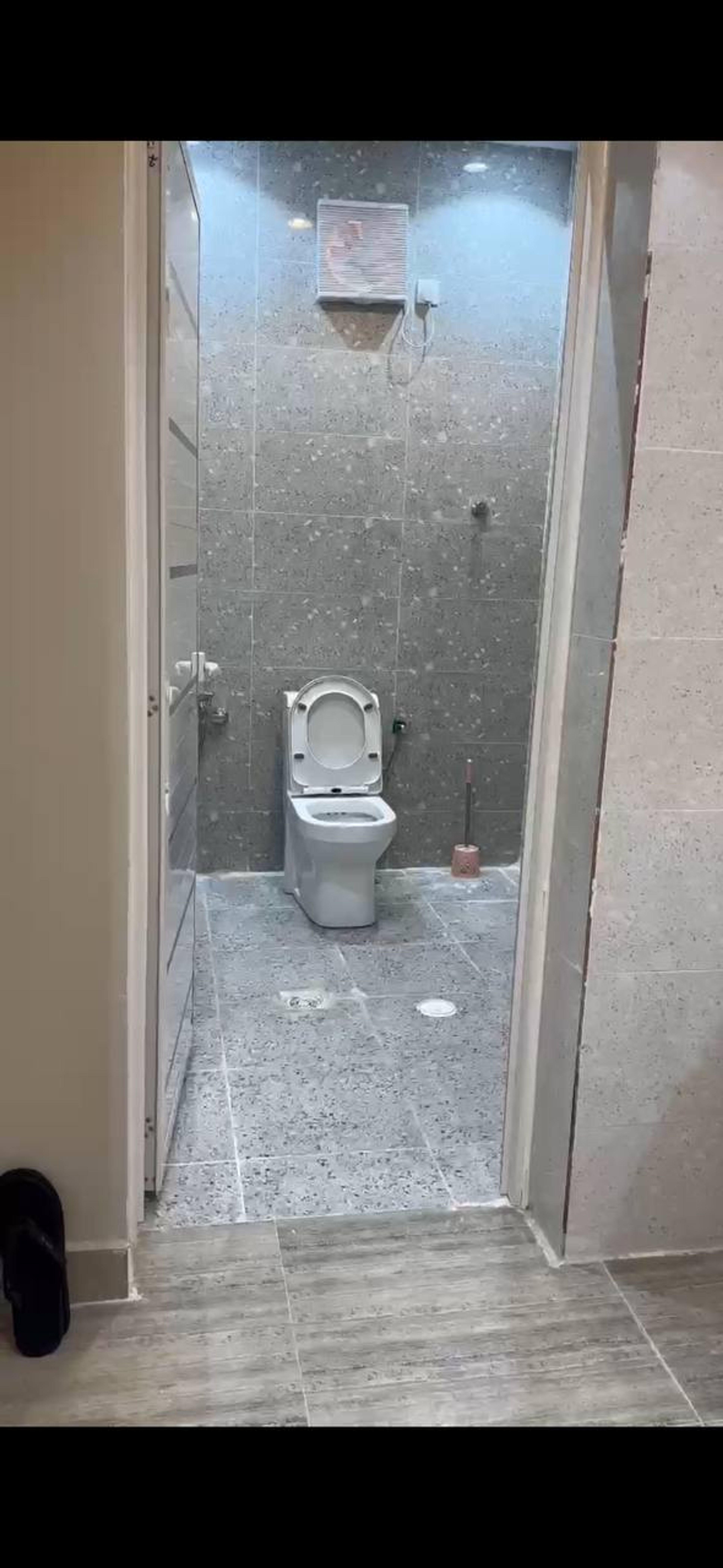 https://img.gathern.co/1400x0/1/rOaSPMRA3Gbe-X6C0LYAfVqPmoHYF-xy.jpg