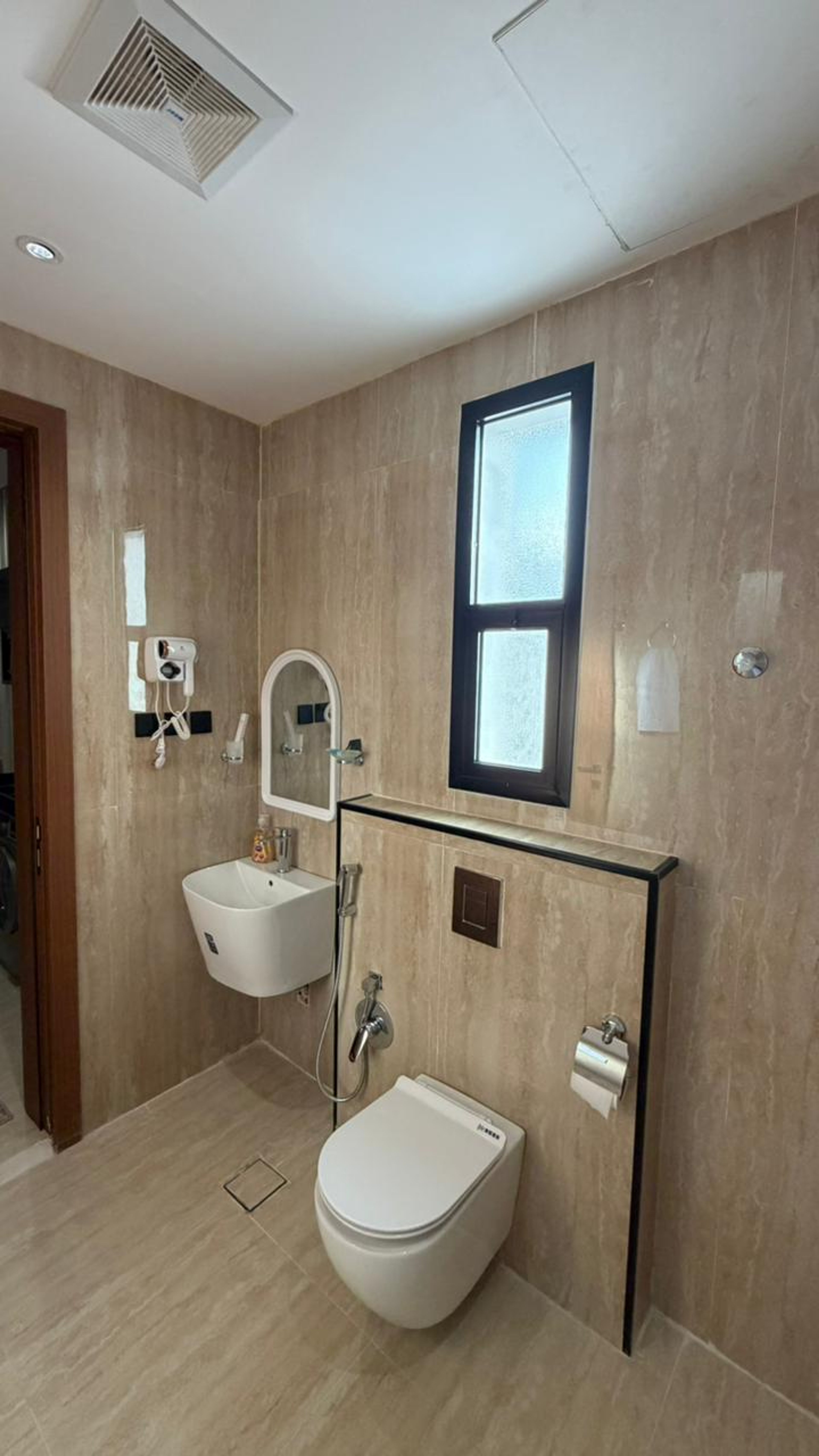 https://img.gathern.co/1400x0/1/rZv3b4B70q-ZTkqEy2Qlwgav3GkWt6wQ.jpeg